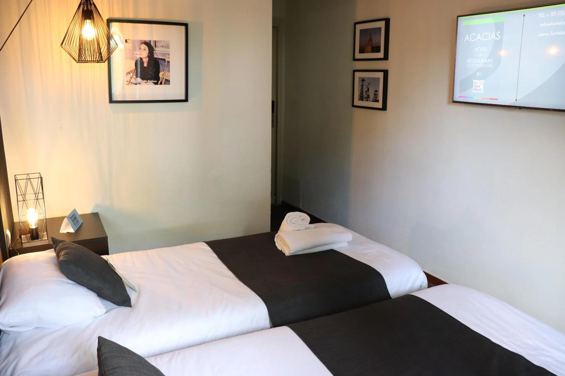 Chambre disponible pour un séminaire d'entreprise à Logis Hôtel Restaurant Des Acacias Lille Tourcoing - Neuville-en-Ferrain