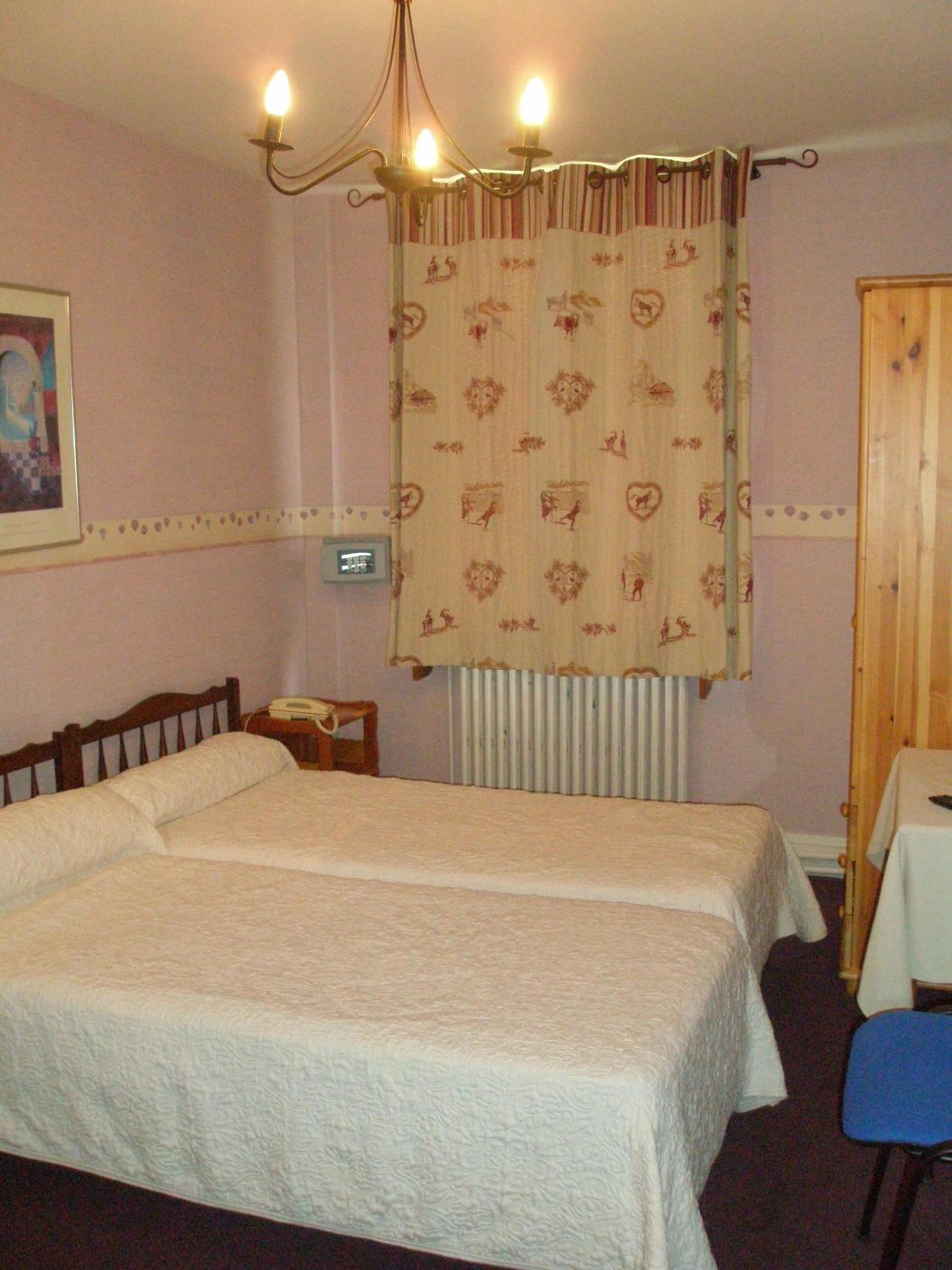 Chambre disponible pour un séminaire d'entreprise à Hotel des Alpes - Brides-les-Bains