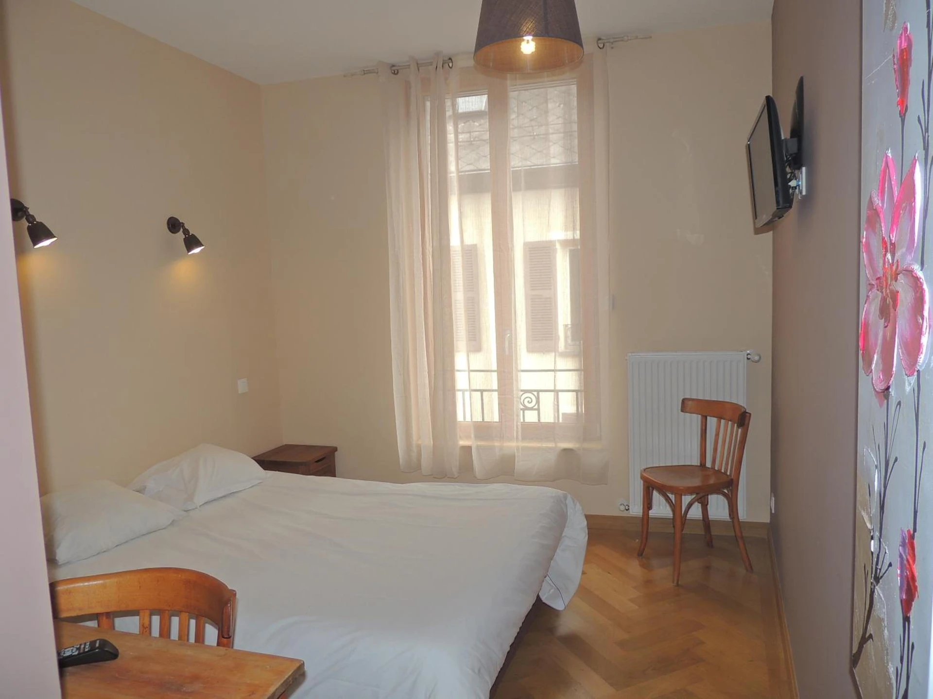 Chambre disponible pour un séminaire d'entreprise à Hotel Des Alpes - Le Bourg-dʼOisans