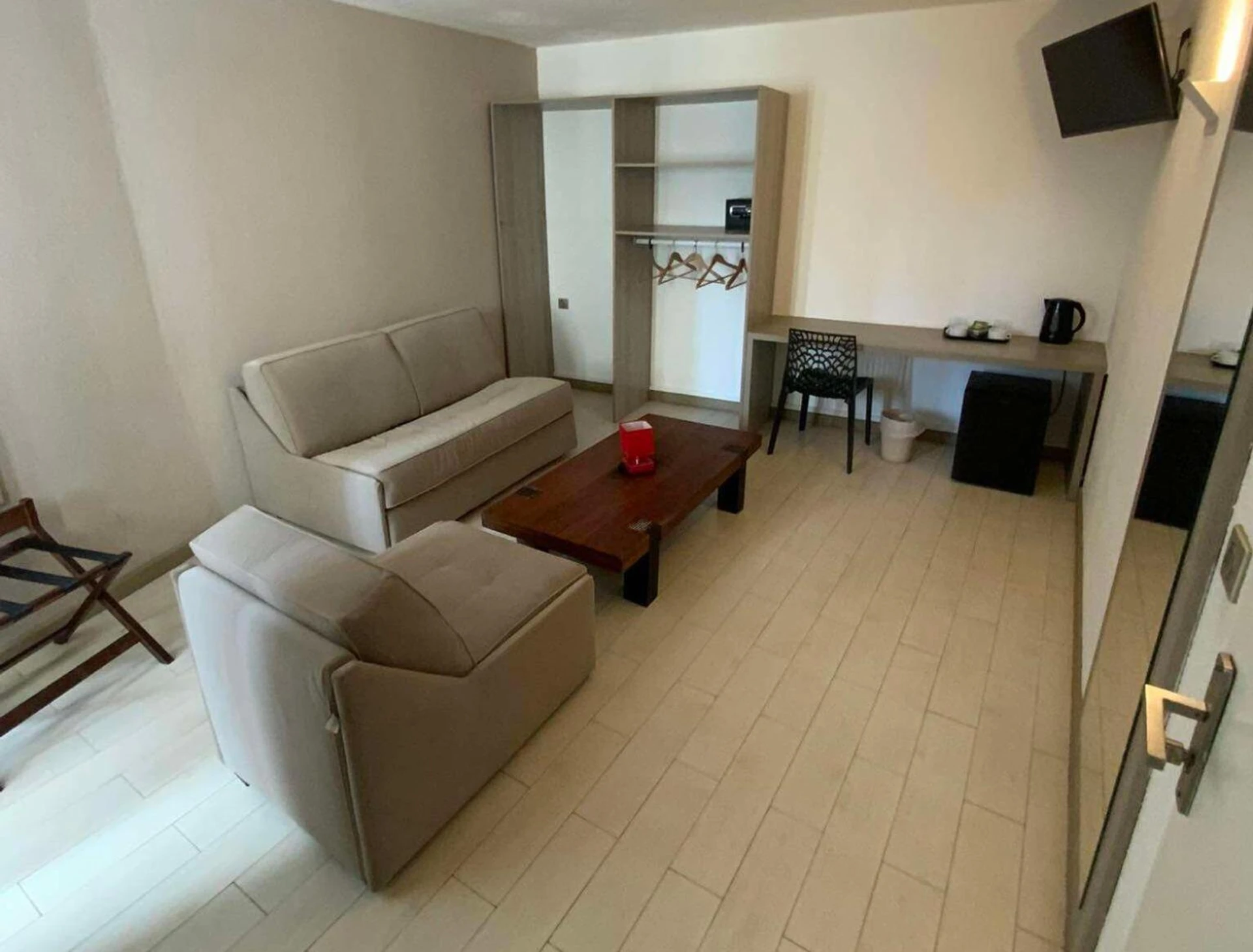 Chambre à Hôtel Des Amandiers - Organiser un séminaire d'entreprise à Cayenne