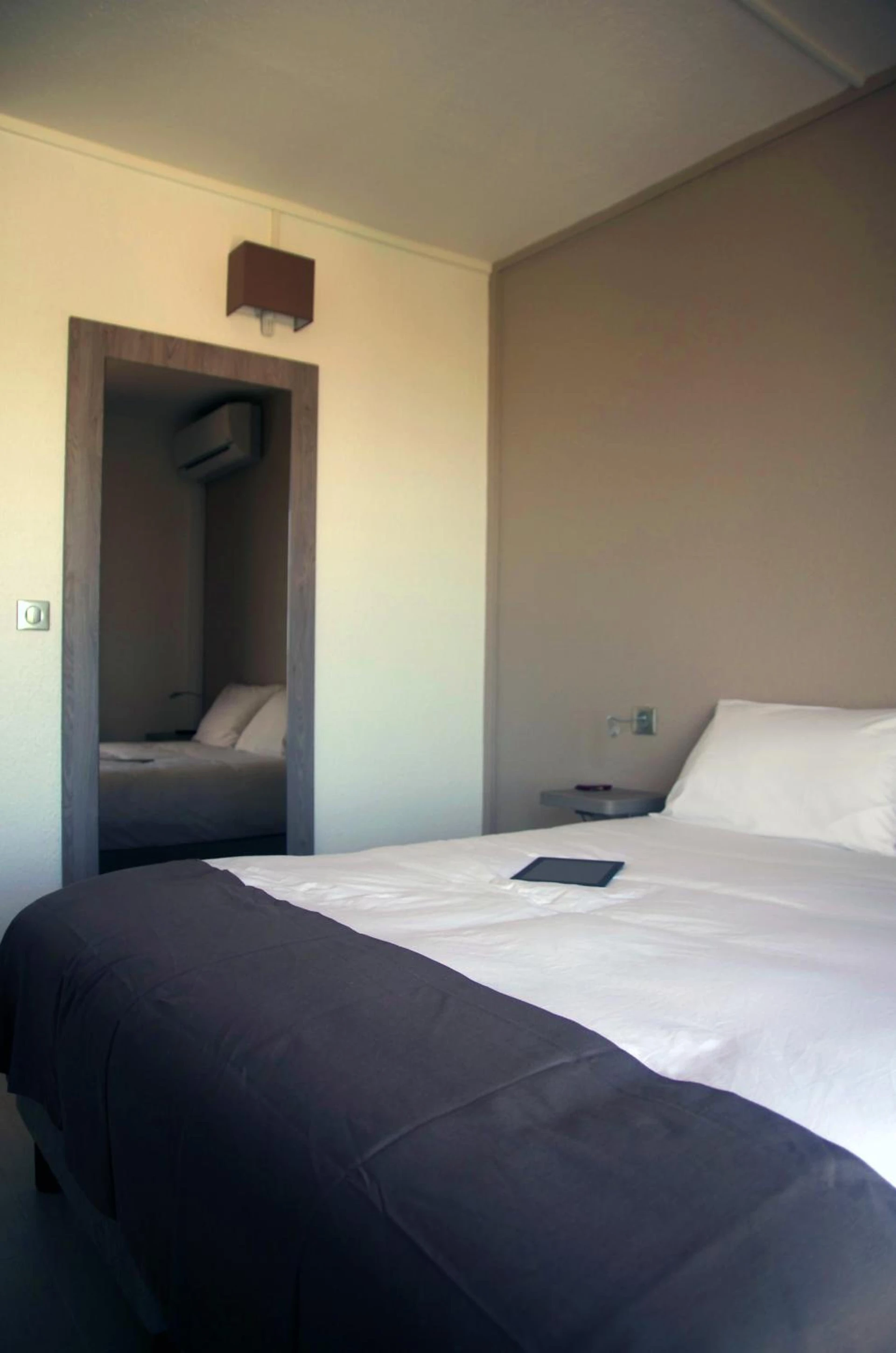 Magnifique chambre pour un séminaire d'entreprise à Hôtel Des Amandiers - Cayenne