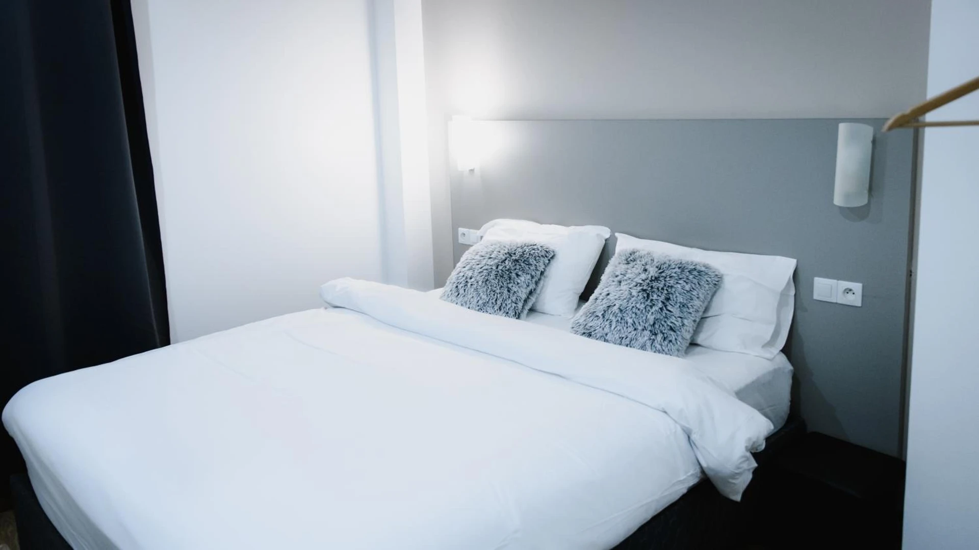 Chambre à Hôtel des Arcades - Organiser un séminaire d'entreprise à Reims