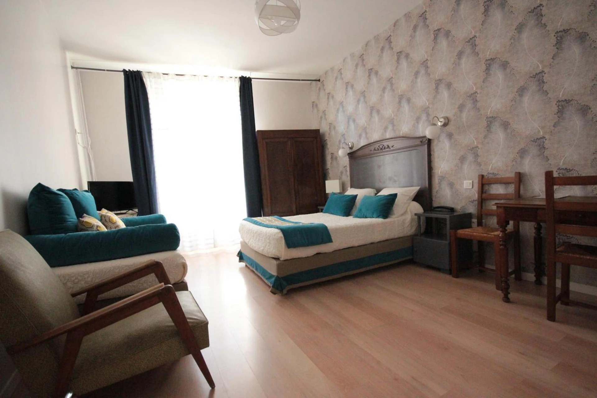 Chambre à Hôtel Des Arts, Artisanal et Indépendant - Organiser un séminaire d'entreprise à Montpellier