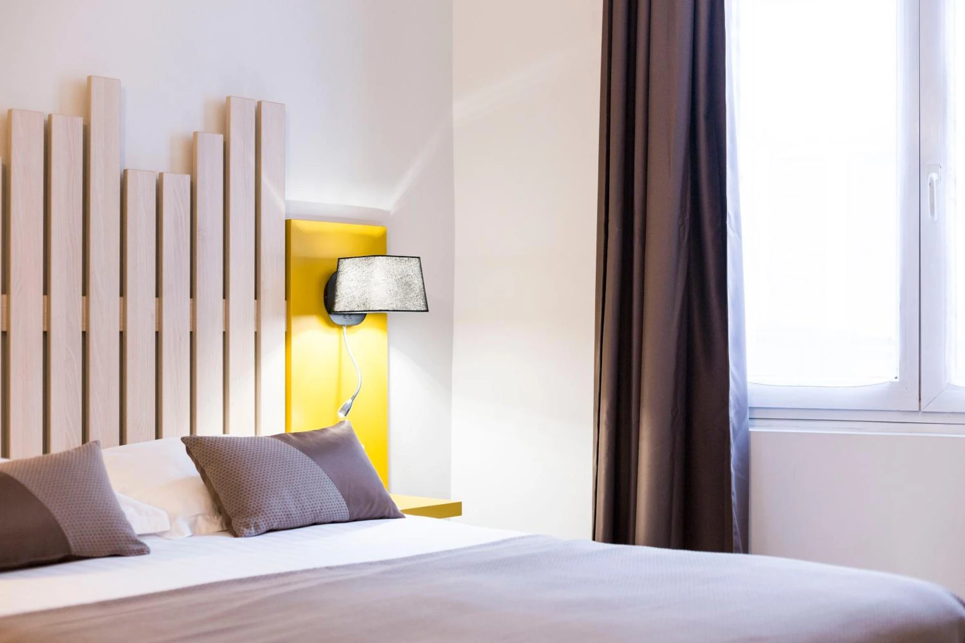 Chambre disponible pour un séminaire d'entreprise à Hotel Des Arts - Rueil-Malmaison