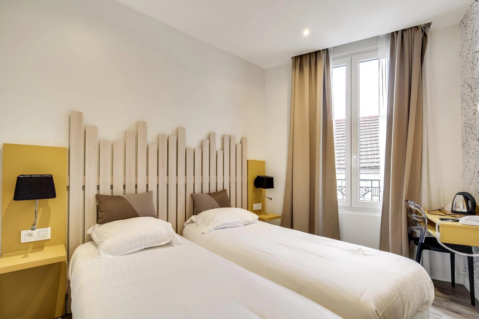 Chambre disponible pour un séminaire d'entreprise à Hotel Des Arts - Rueil-Malmaison