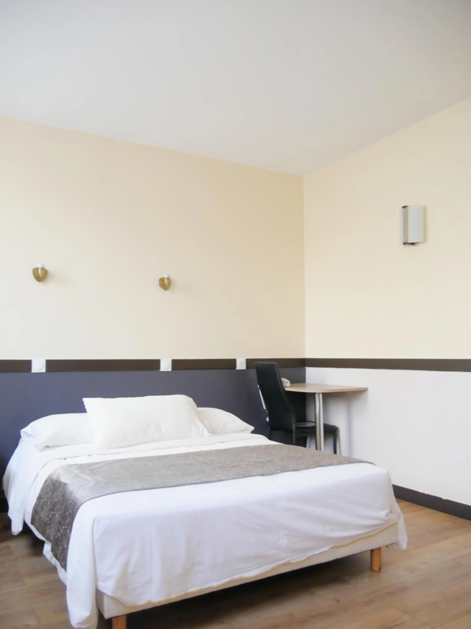 Organiser un séminaire d'entreprise : Hotel des Bains à 10 min de Paris à maisons-alfort