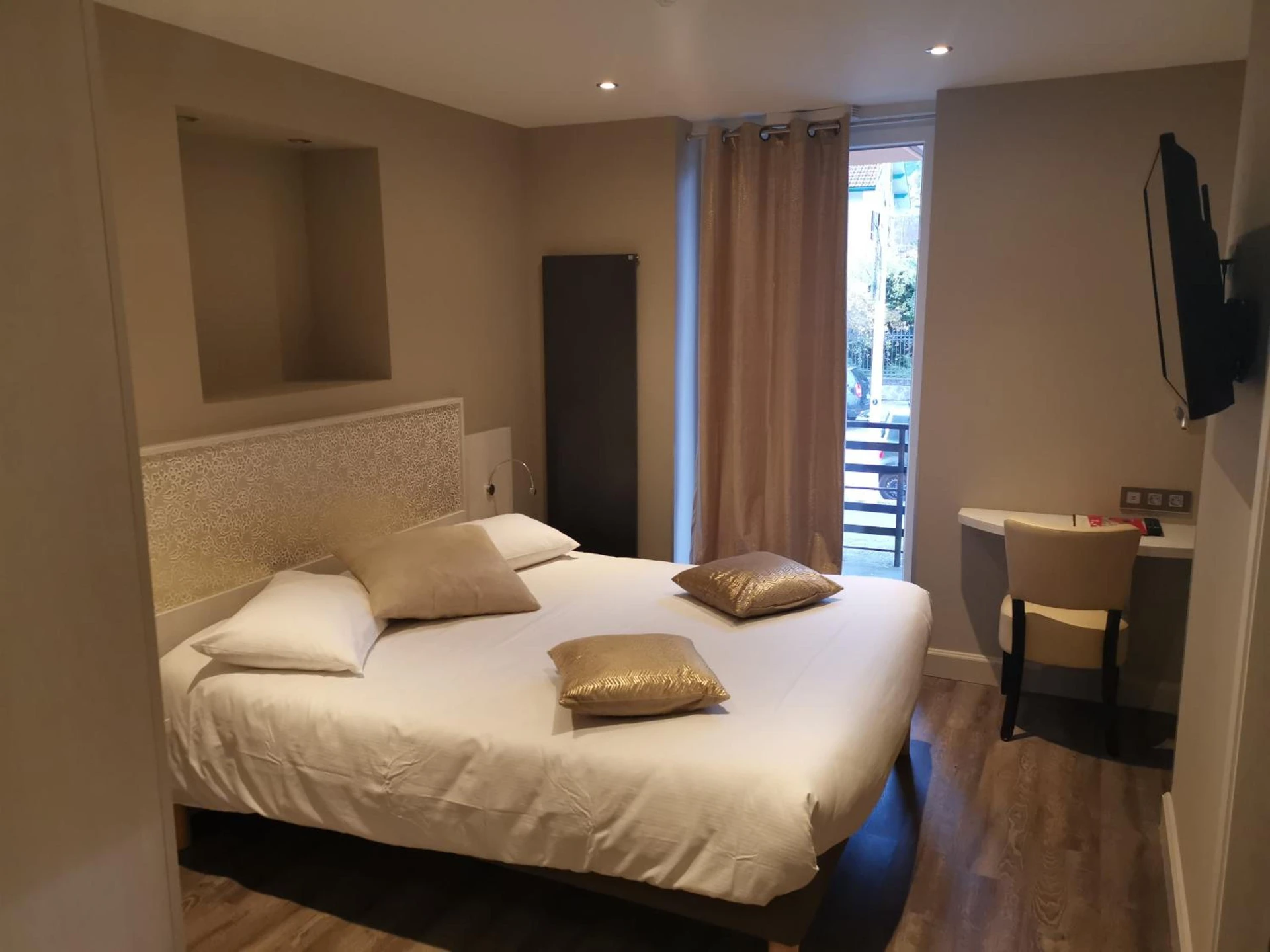 Magnifique chambre pour un séminaire d'entreprise à Logis Hotel Des Bains - Gérardmer