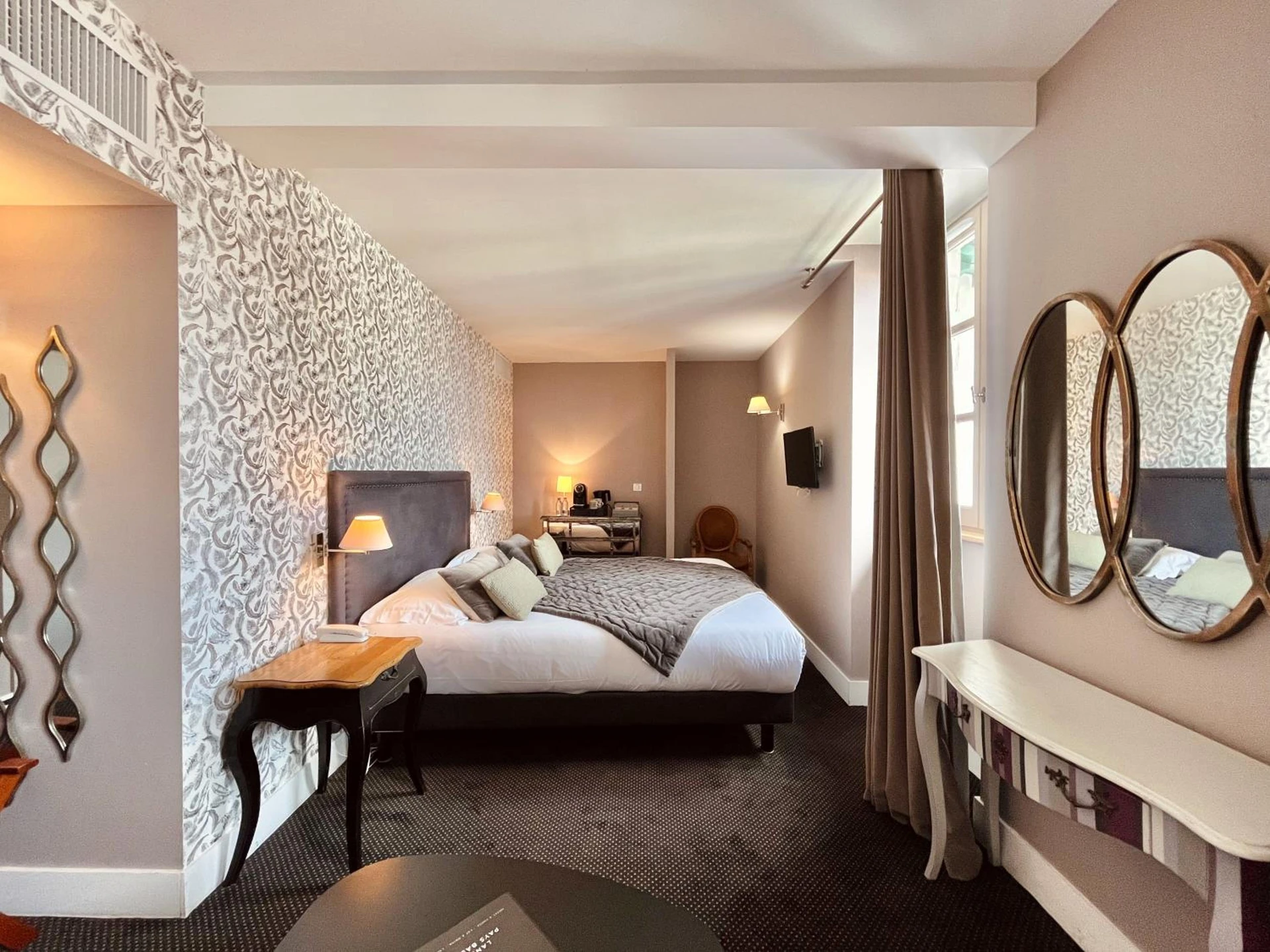 Chambre disponible pour un séminaire d'entreprise à Hôtel des Basses Pyrénées - Bayonne - Bayonne