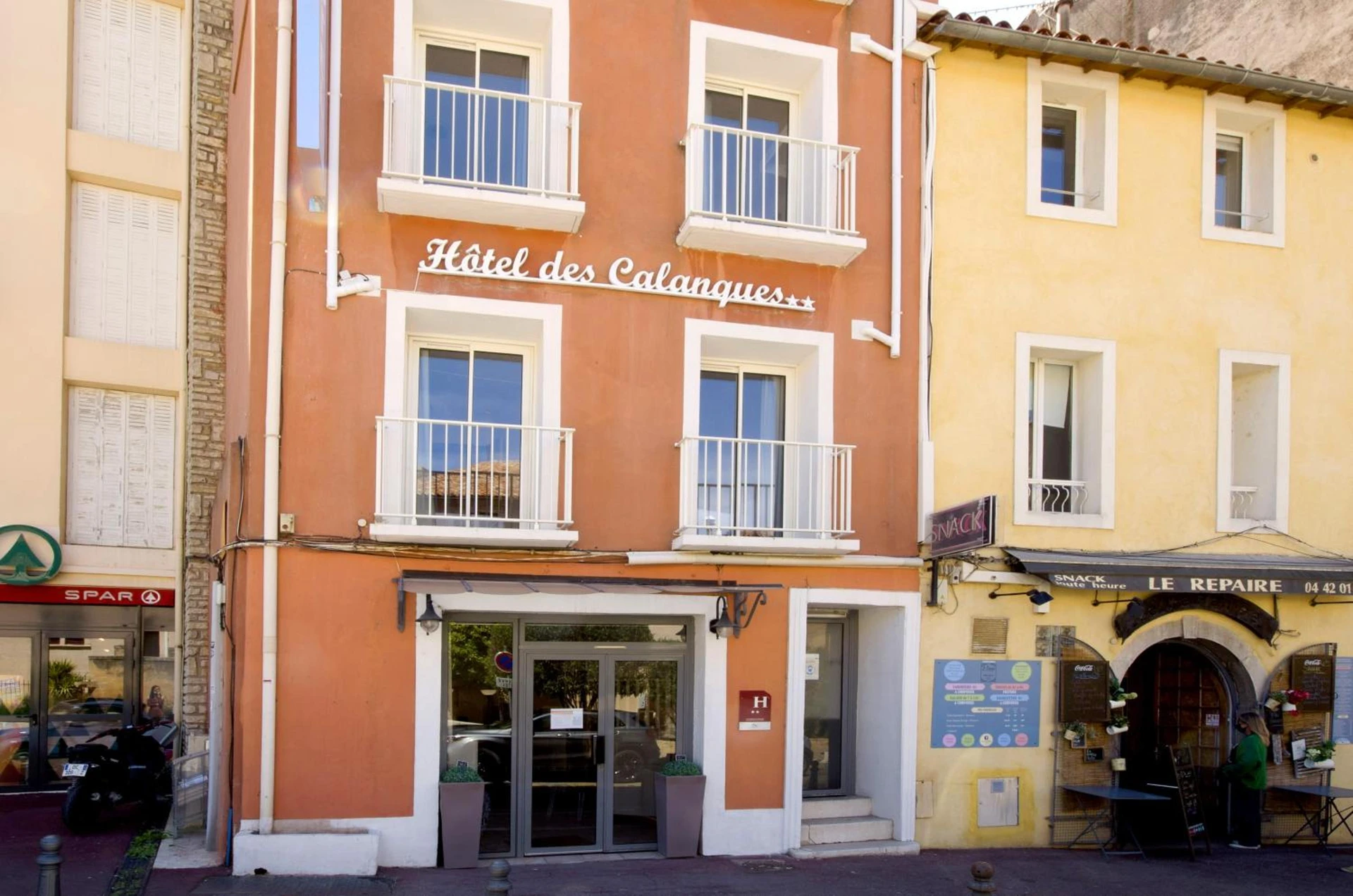 Organiser un séminaire d'entreprise : HOTEL DES CALANQUES à cassis