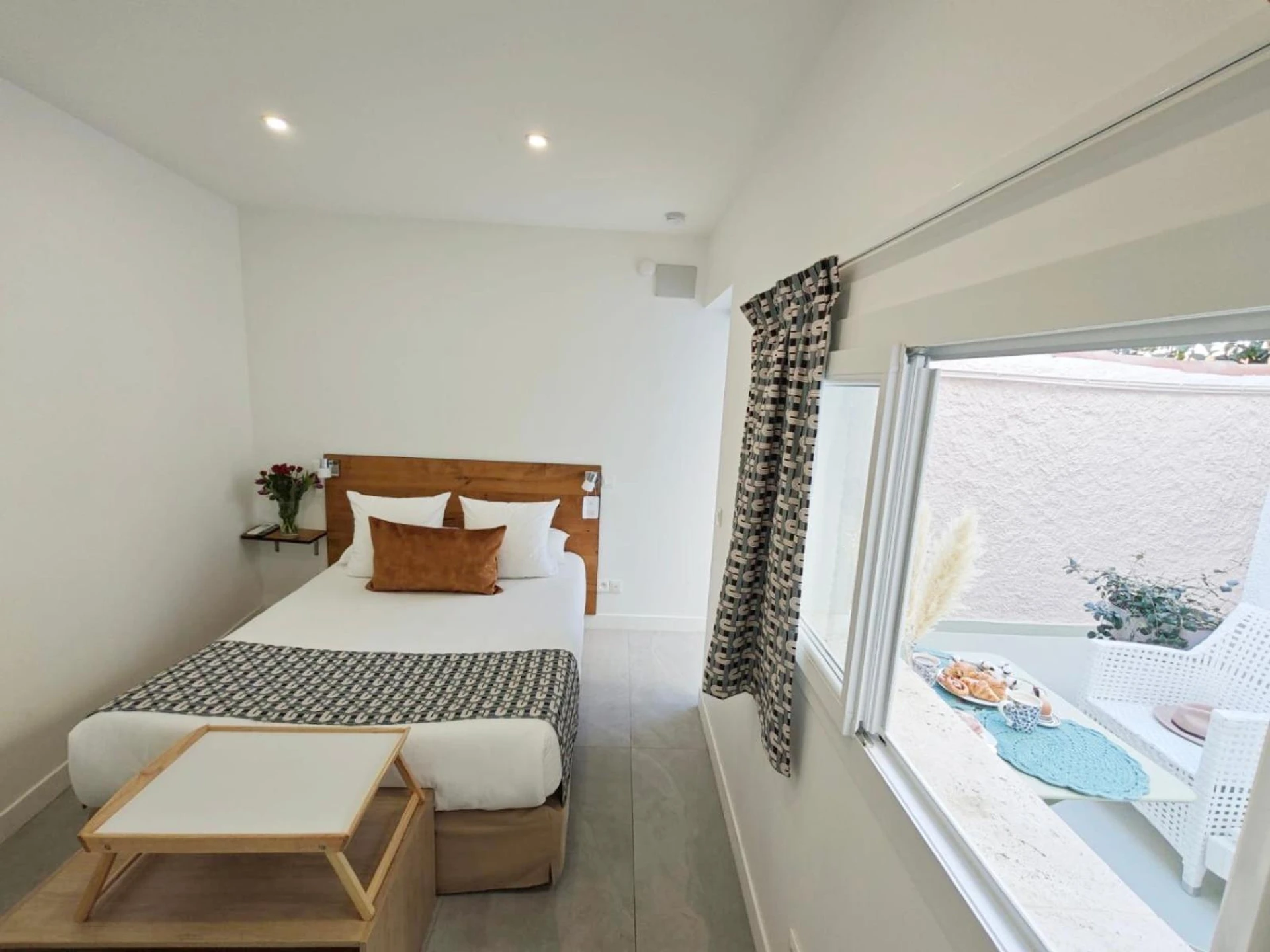 Chambre disponible pour un séminaire d'entreprise à HOTEL DES CALANQUES - Cassis