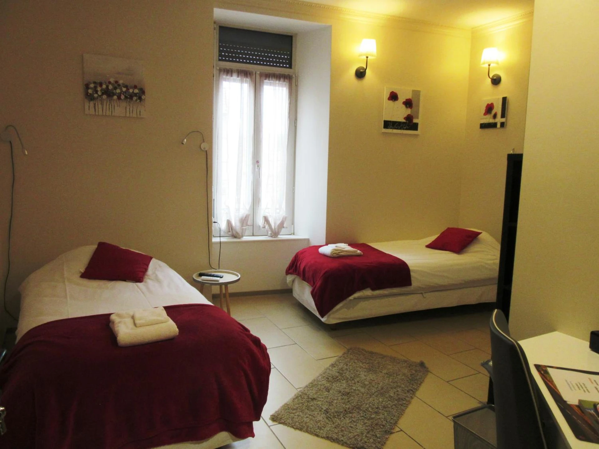 Chambre disponible pour un séminaire d'entreprise à Logis Hôtel des Causses - Millau