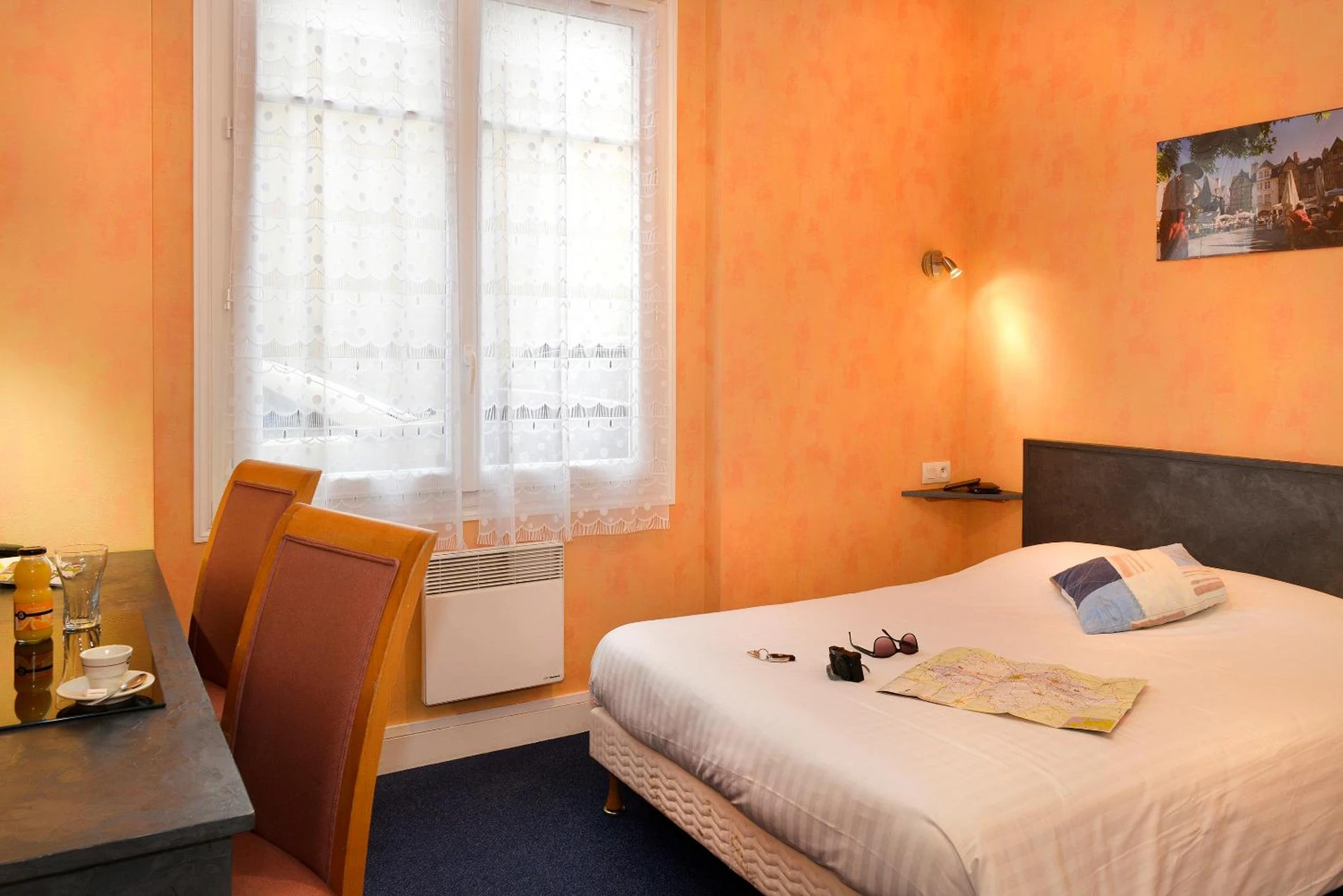 Chambre disponible pour un séminaire d'entreprise à Logis Hôtel Des Châteaux De La Loire - Tours