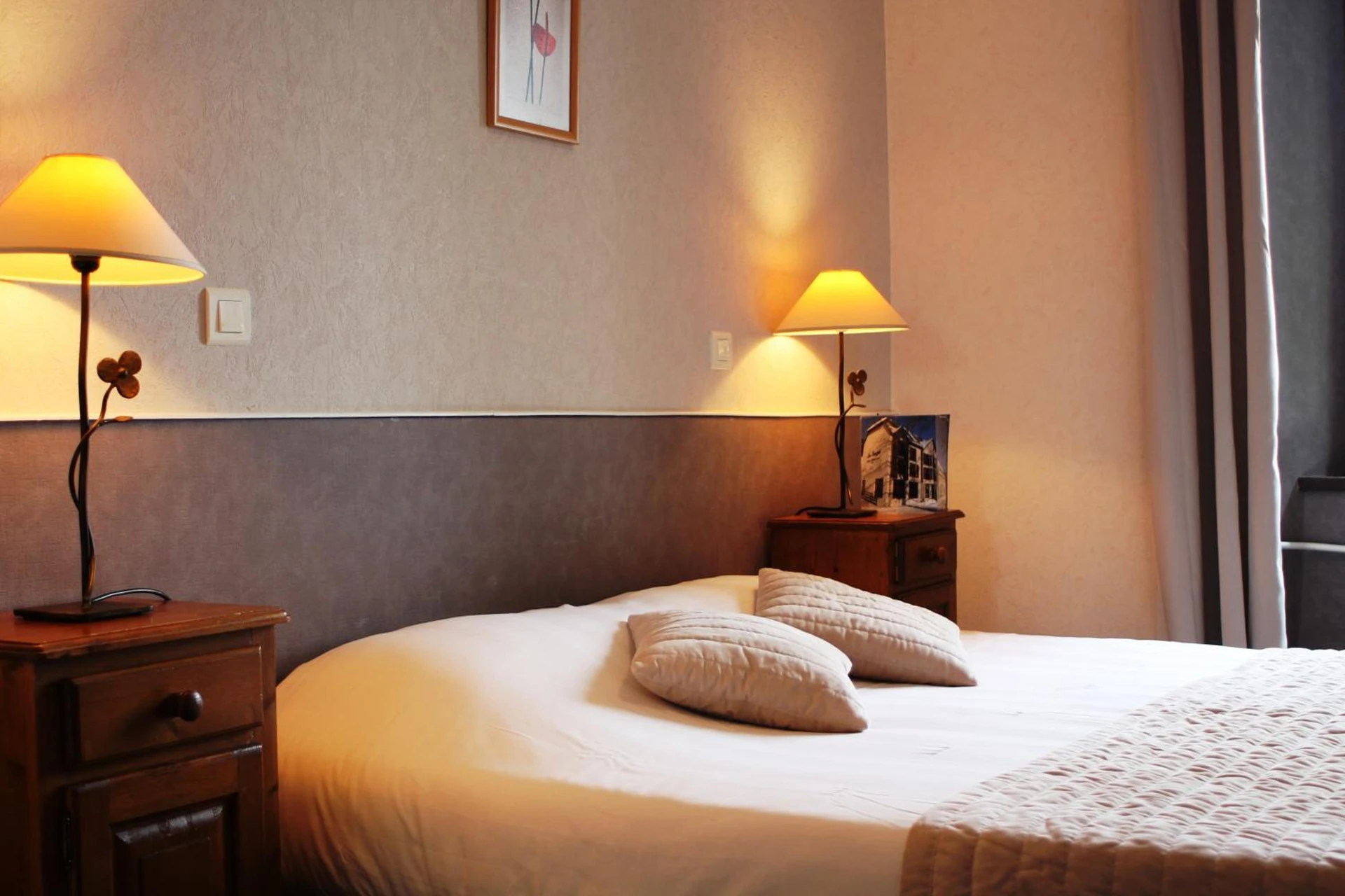 Chambre disponible pour un séminaire d'entreprise à Hôtel des Chazes - Saint-Jacques-des-Blats