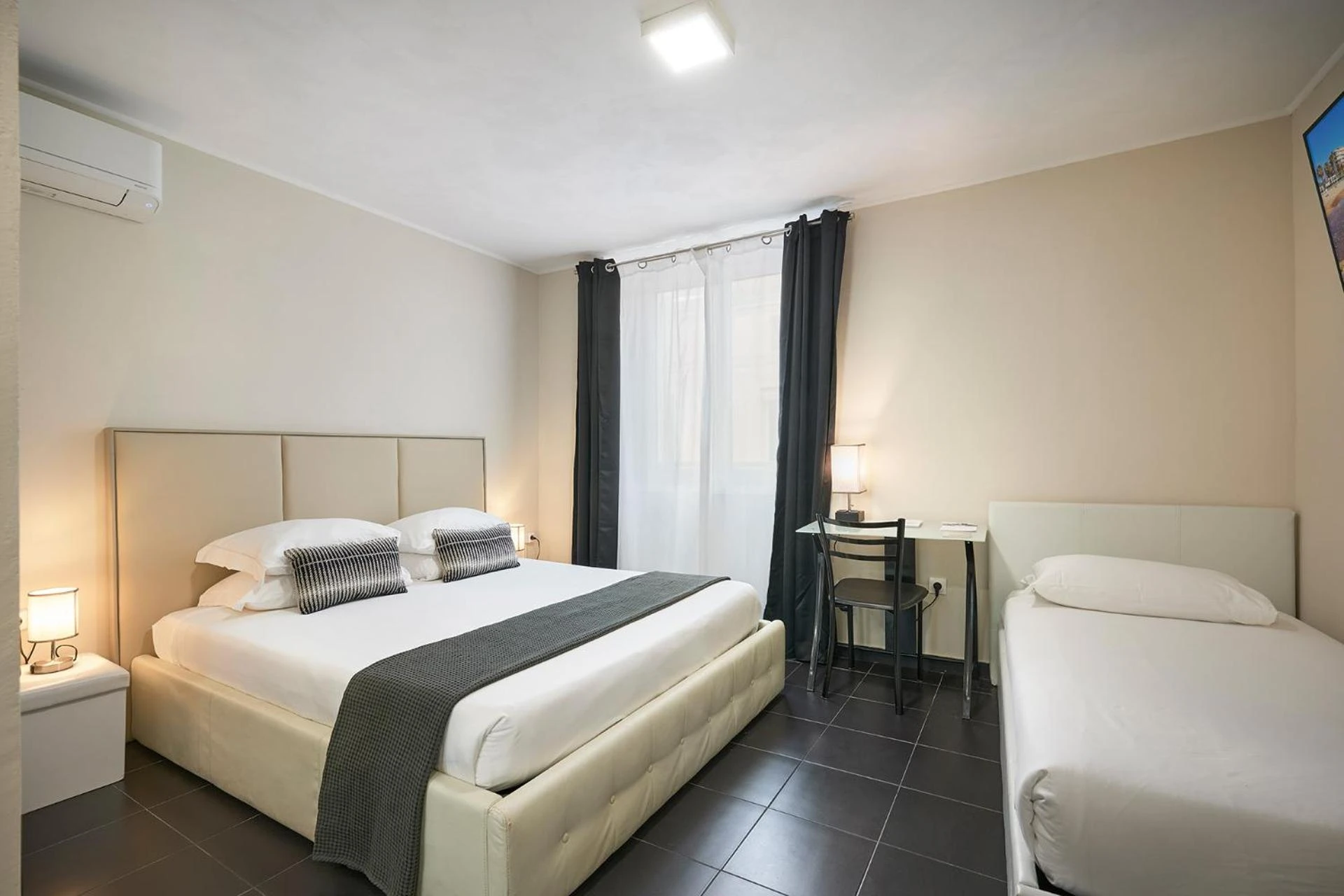 Chambre disponible pour un séminaire d'entreprise à Hotel des Congrès et Festivals - Cannes