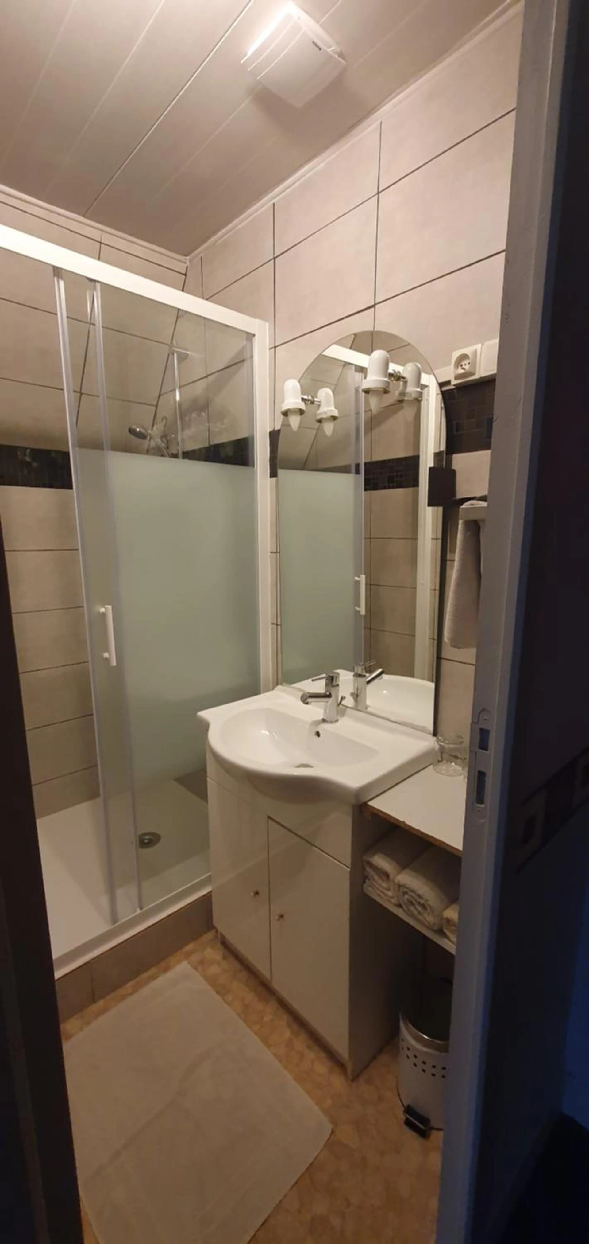 Chambre disponible pour un séminaire d'entreprise à Hôtel les Deux Cols - Sainte-Marie-de-Campan