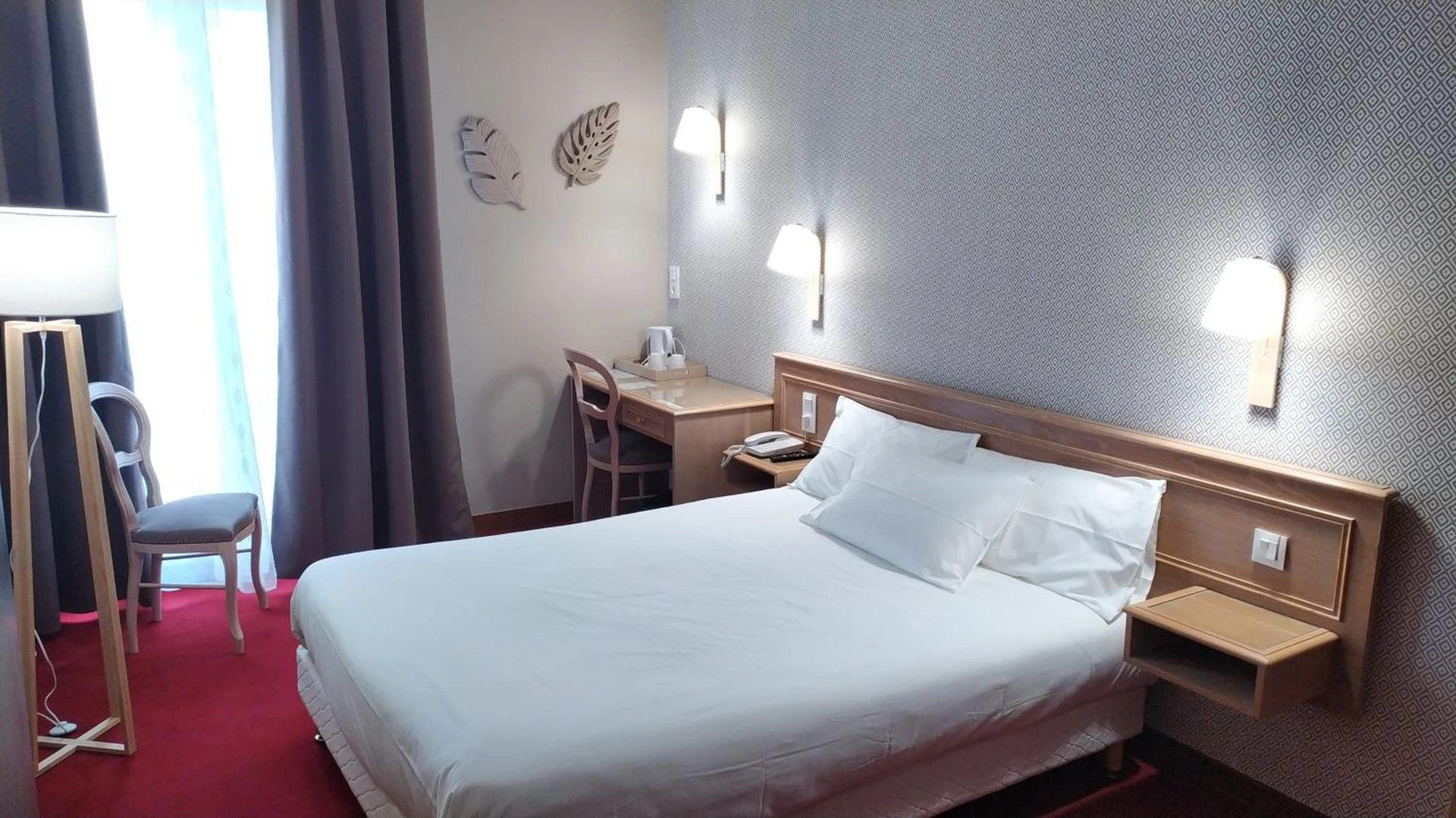 Chambre disponible pour un séminaire d'entreprise à Contact Hôtel Limoges - HOTEL DES DEUX MOULINS - Limoges