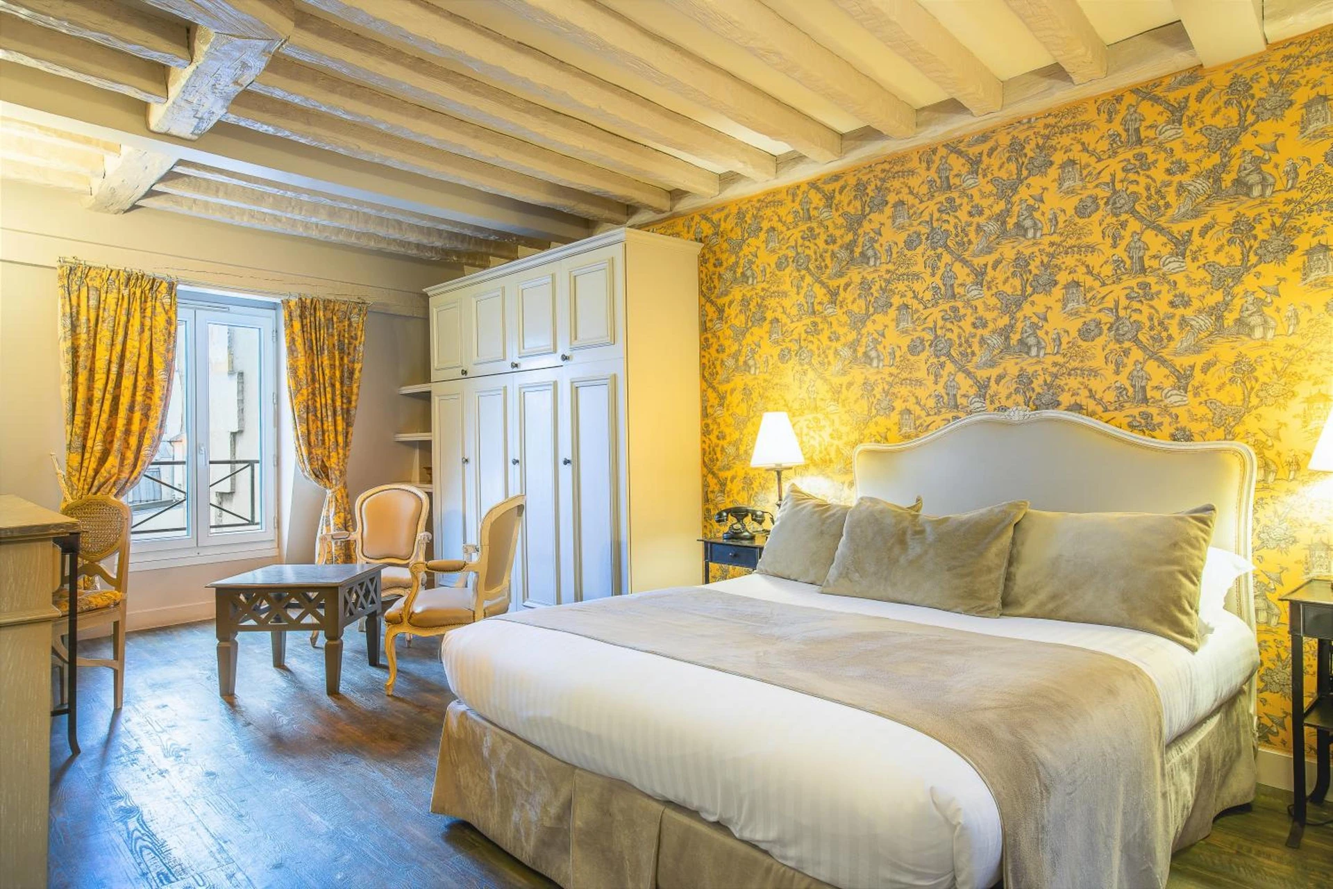 Chambre à Hôtel des Ducs D'Anjou - Organiser un séminaire d'entreprise à Paris