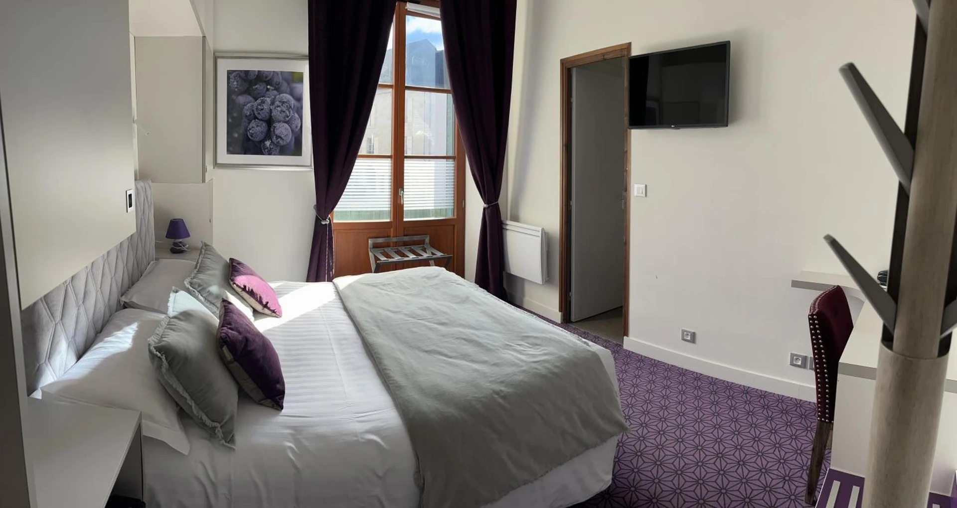Magnifique chambre pour un séminaire d'entreprise à Logis Hôtel des Messageries - Arbois