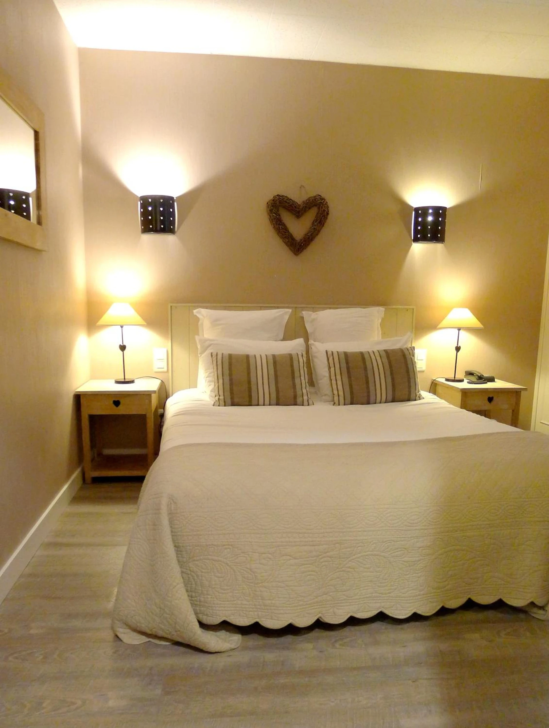 Chambre disponible pour un séminaire d'entreprise à Cit'Hotel des Messageries - Saintes