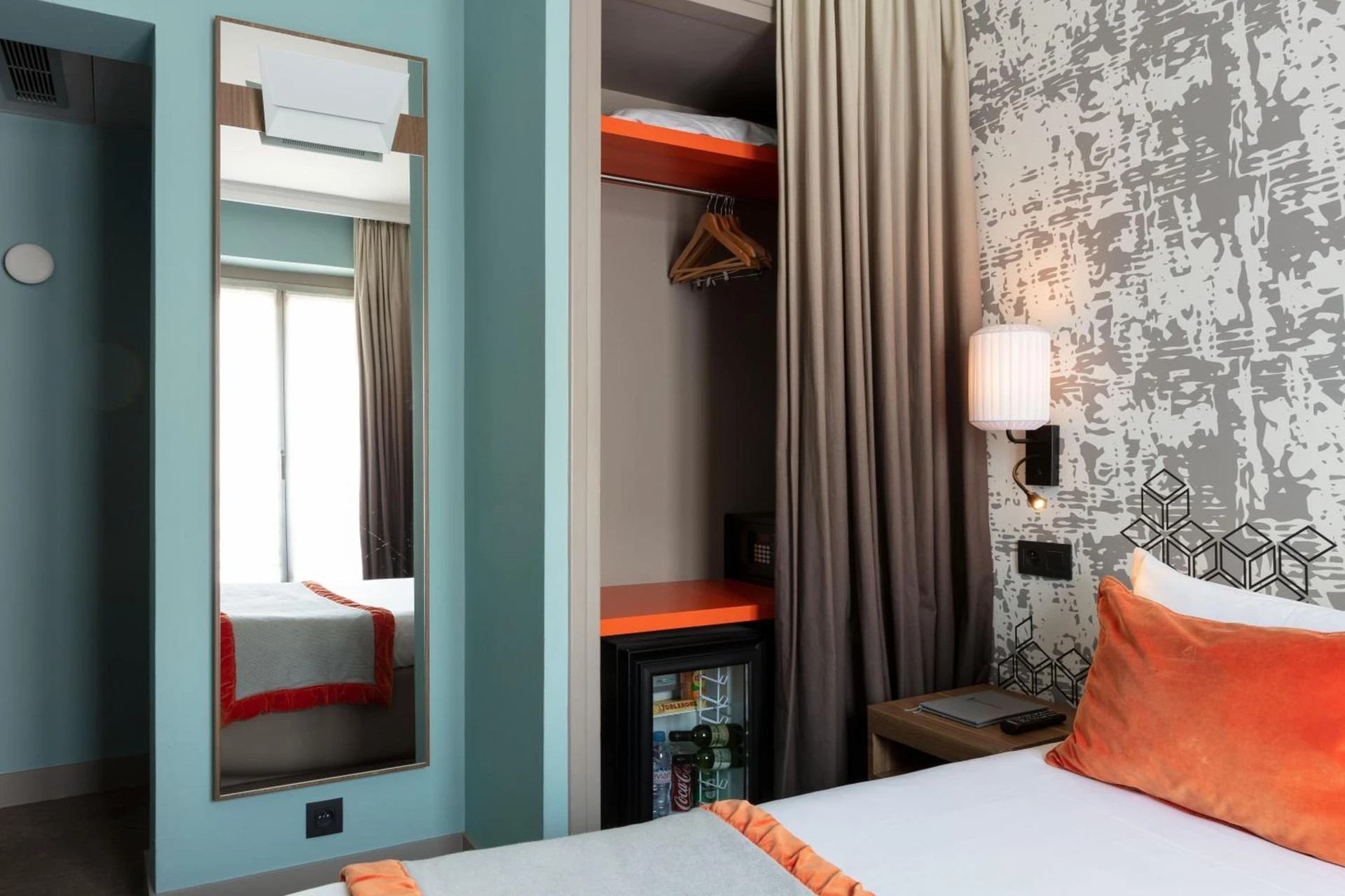 Magnifique chambre pour un séminaire d'entreprise à Hotel des Nations Saint Germain - Paris