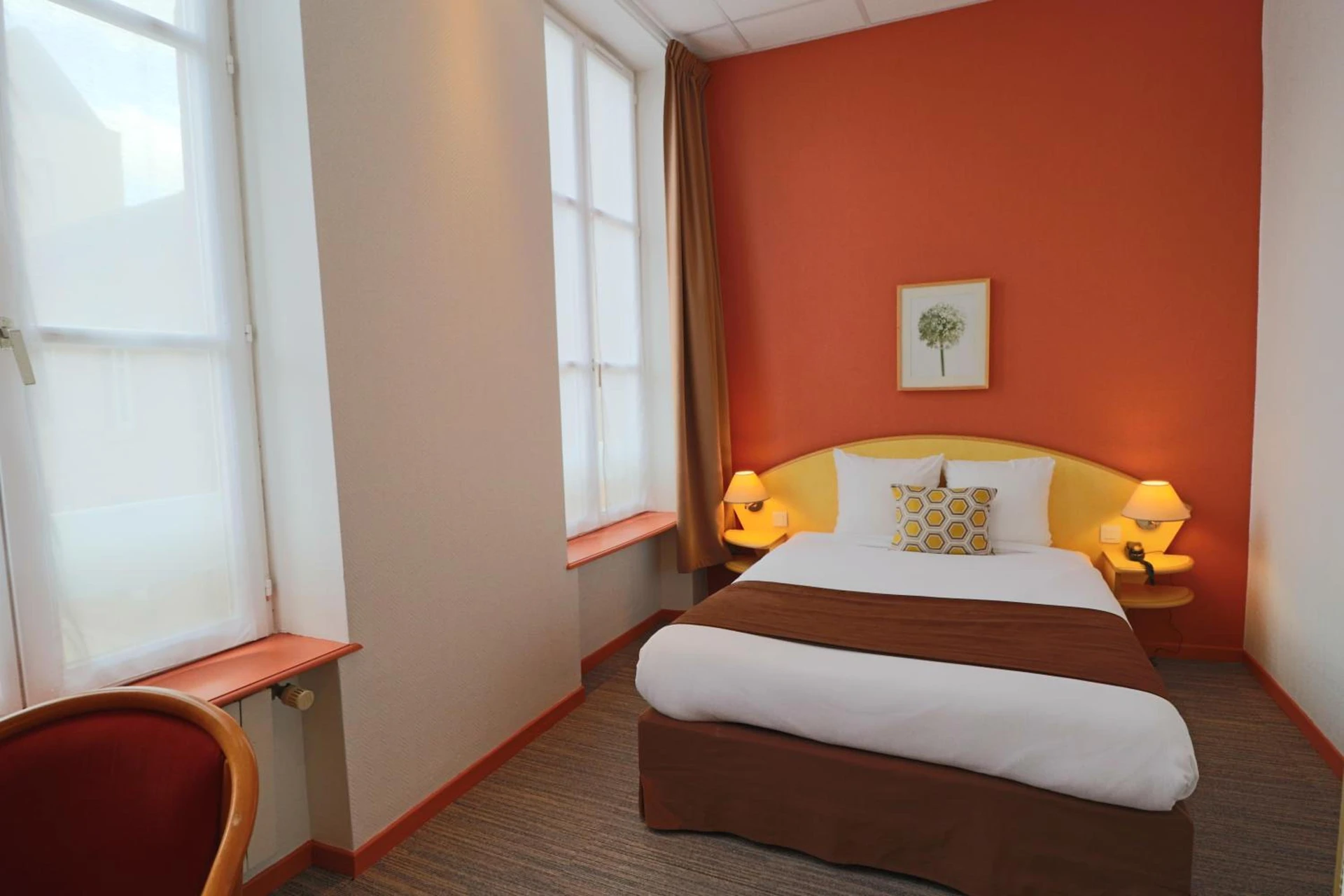 Chambre disponible pour un séminaire d'entreprise à Logis-Hôtel des Oliviers - Thionville