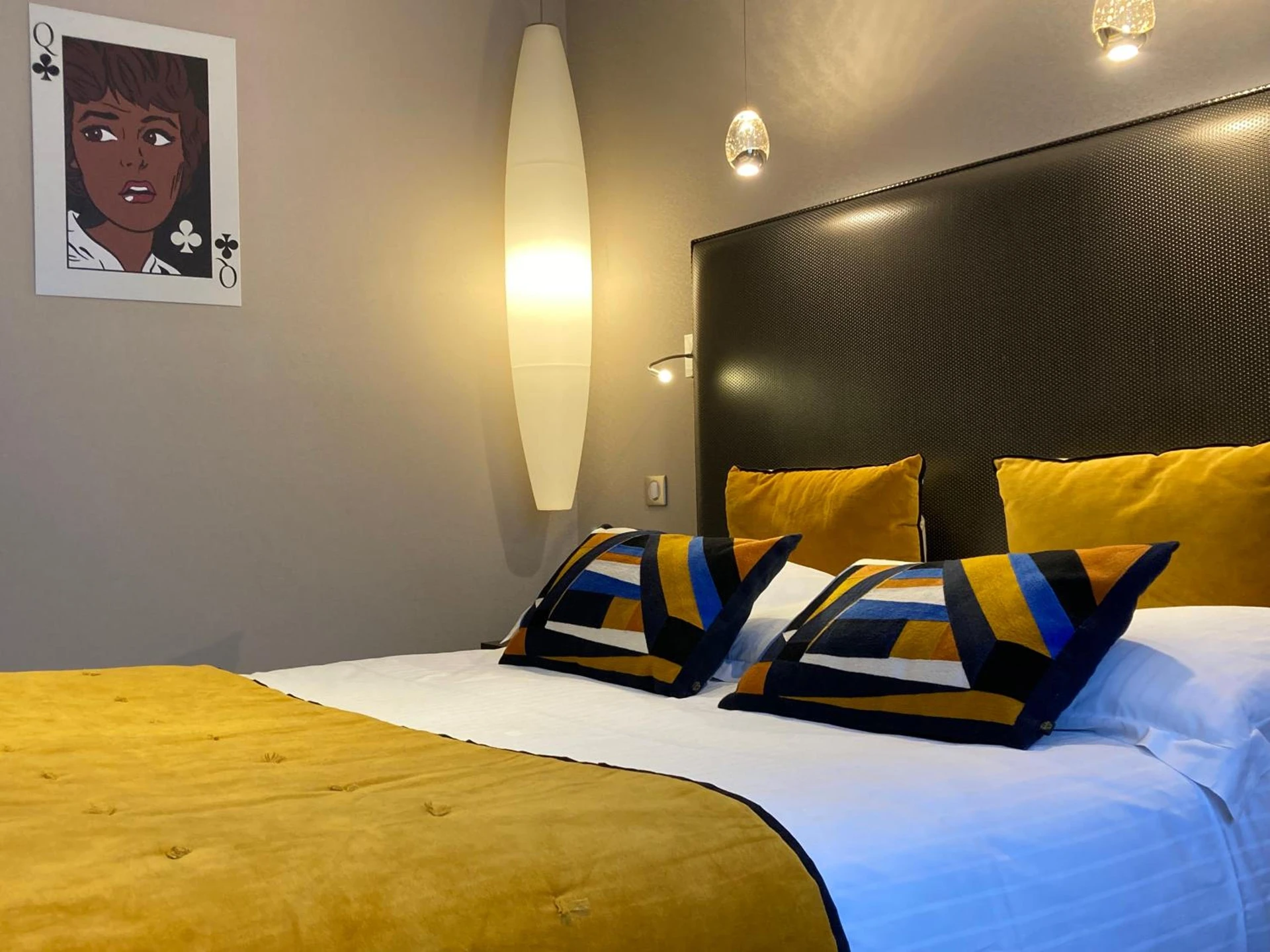 Magnifique chambre pour un séminaire d'entreprise à Hôtel des Princes, Chambéry Centre - Chambéry