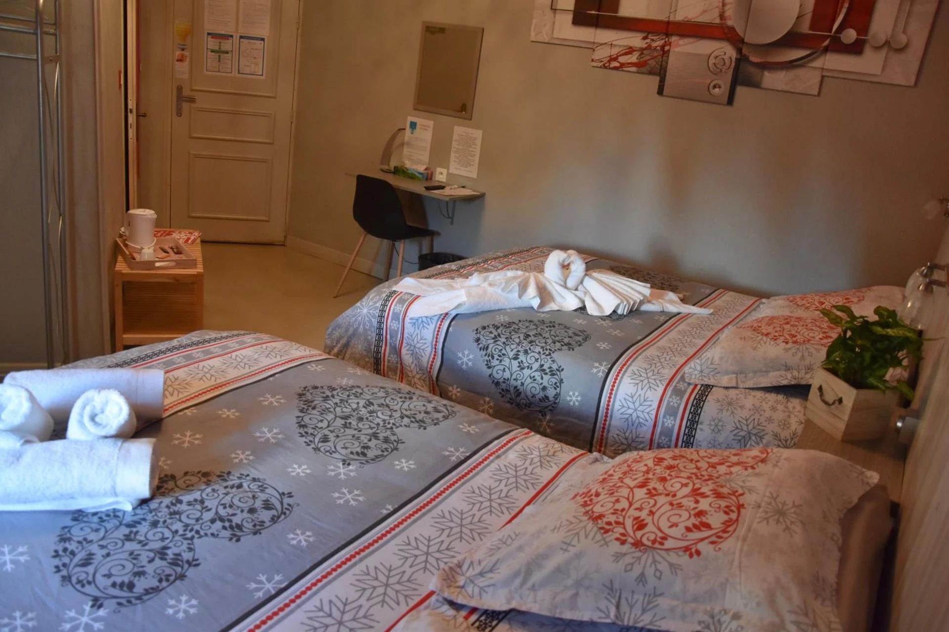 Chambre disponible pour un séminaire d'entreprise à Hotel des Remparts - Villeneuve-sur-Lot