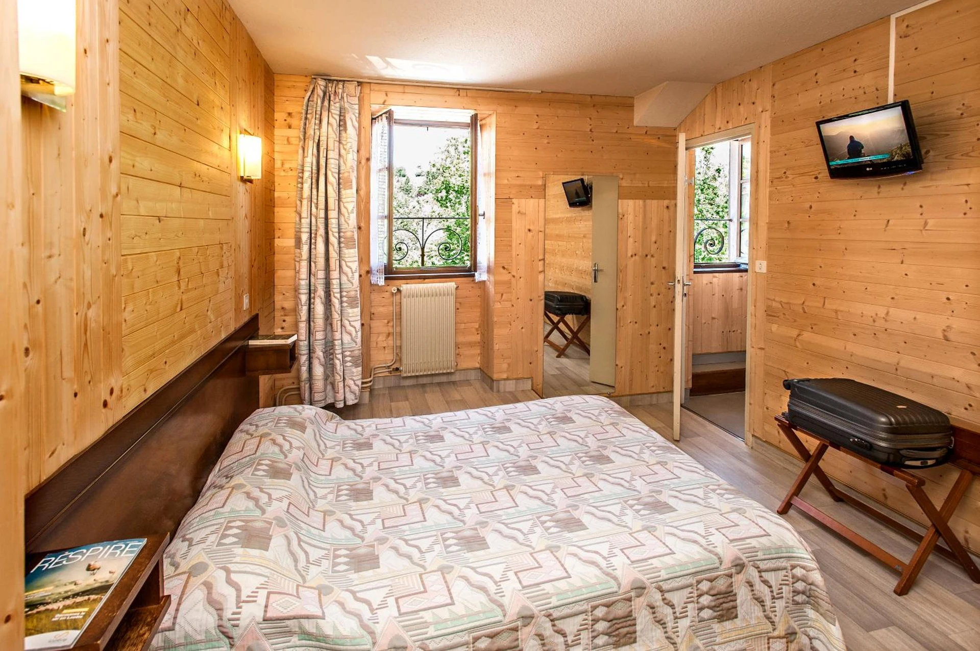 Chambre disponible pour un séminaire d'entreprise à Hôtel Des Rochers - Marvejols