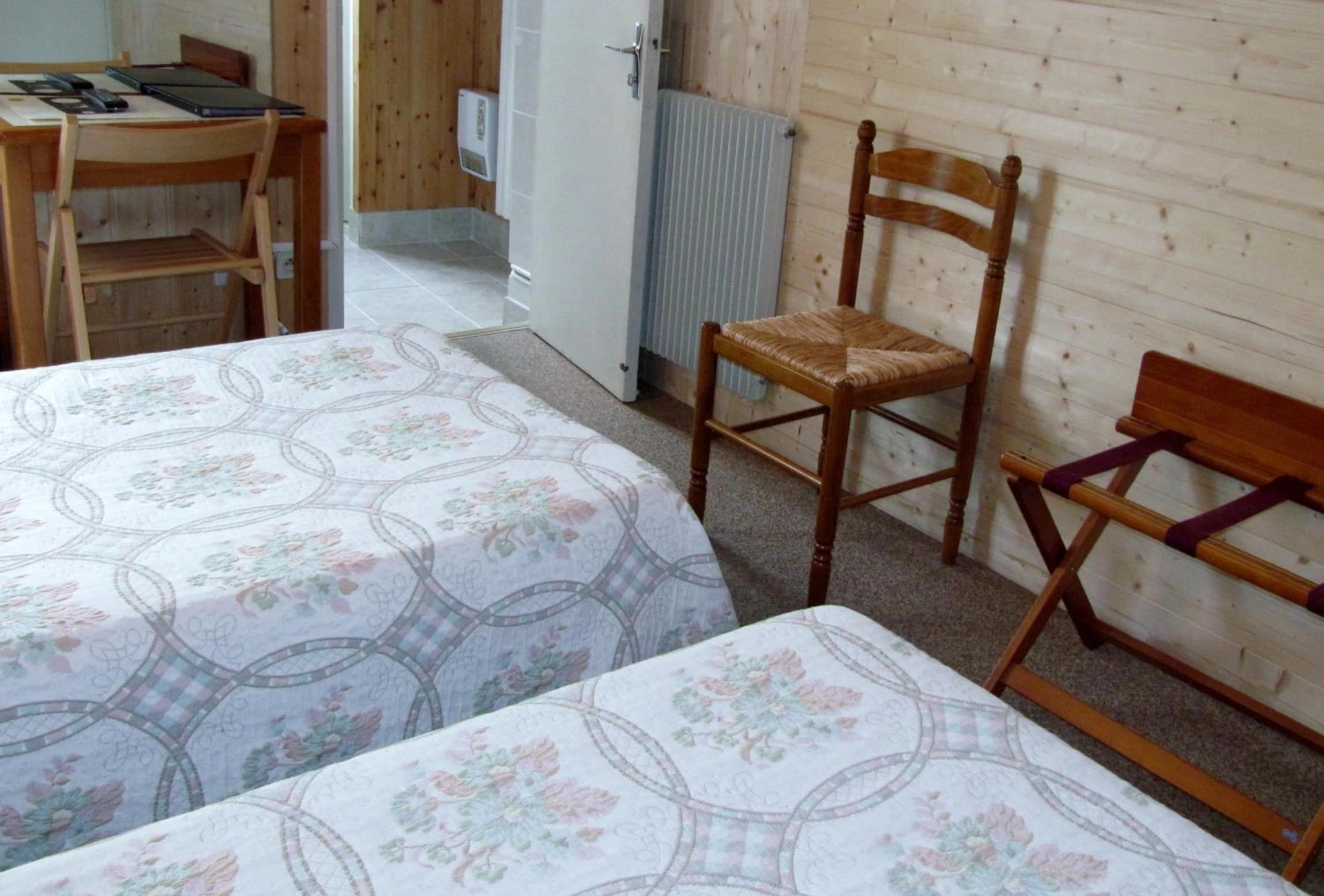 Magnifique chambre pour un séminaire d'entreprise à Hôtel Des Rochers - Marvejols