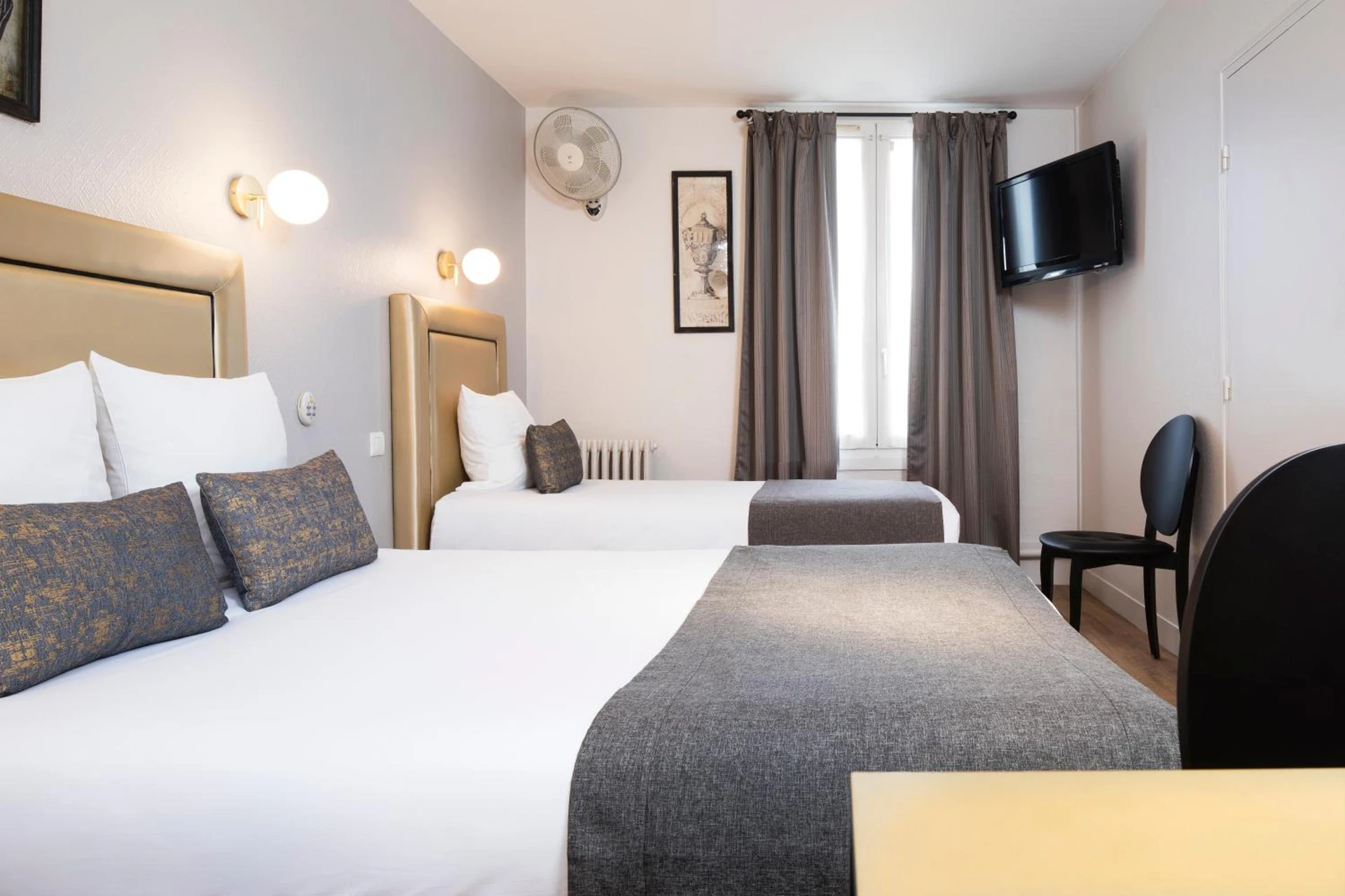 Chambre disponible pour un séminaire d'entreprise à A l'Hôtel Des Roys - Versailles