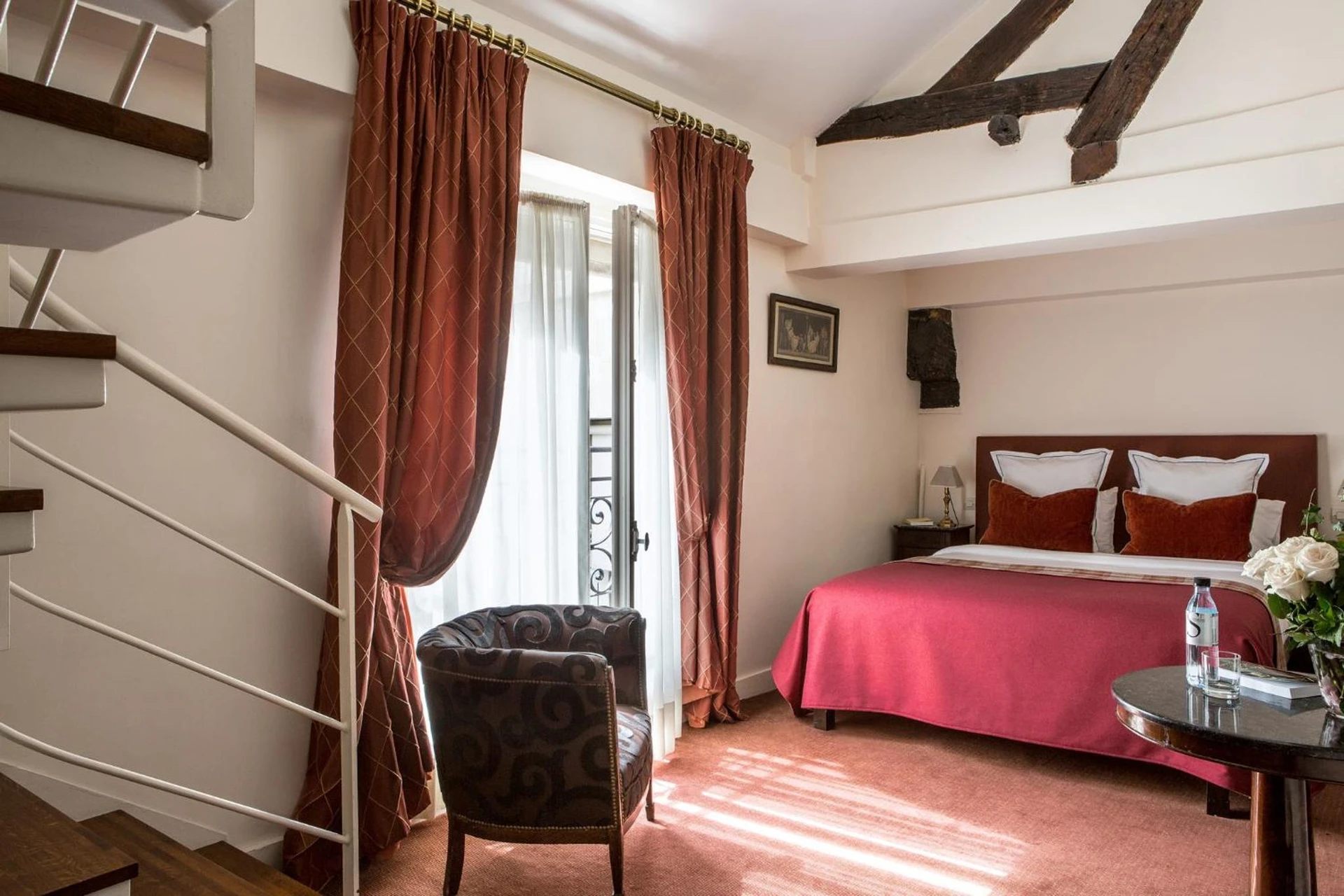 Magnifique chambre pour un séminaire d'entreprise à Hôtel des Saints Pères - Esprit de France - Paris