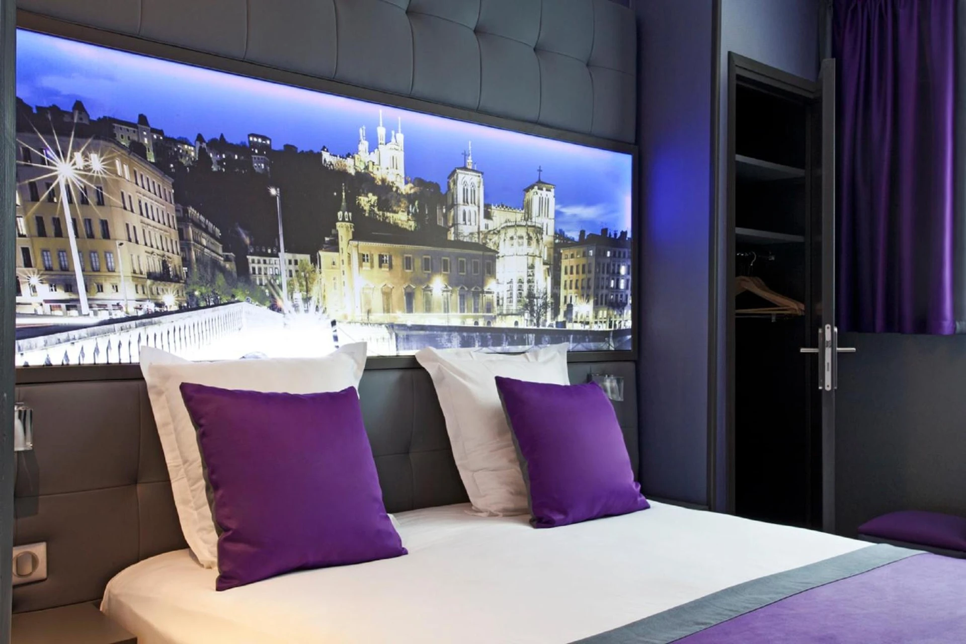 Magnifique chambre pour un séminaire d'entreprise à Hotel des Savoies Lyon Perrache - Lyon
