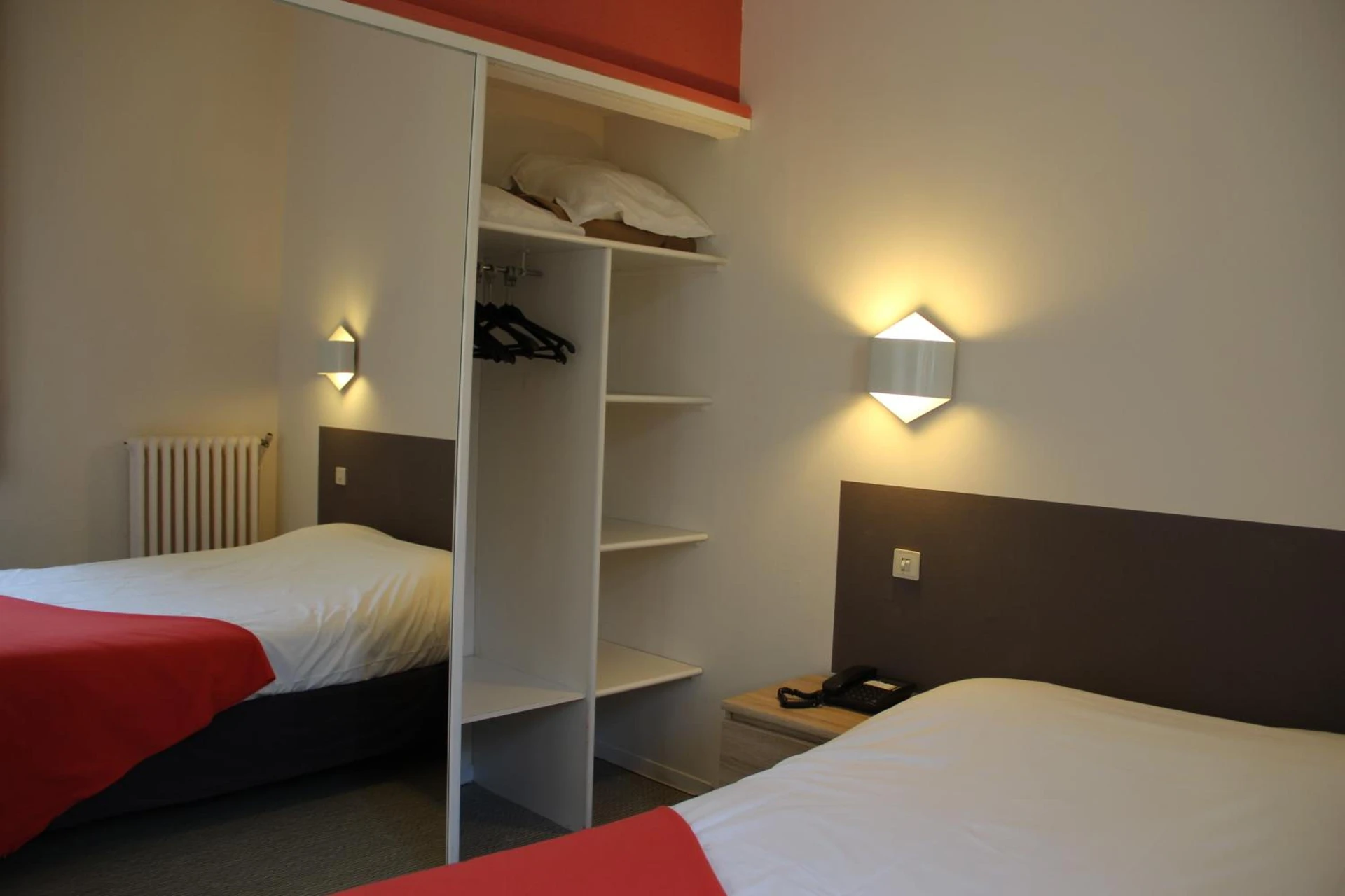 Chambre disponible pour un séminaire d'entreprise à Hotel des Thermes - Lamalou-les-Bains