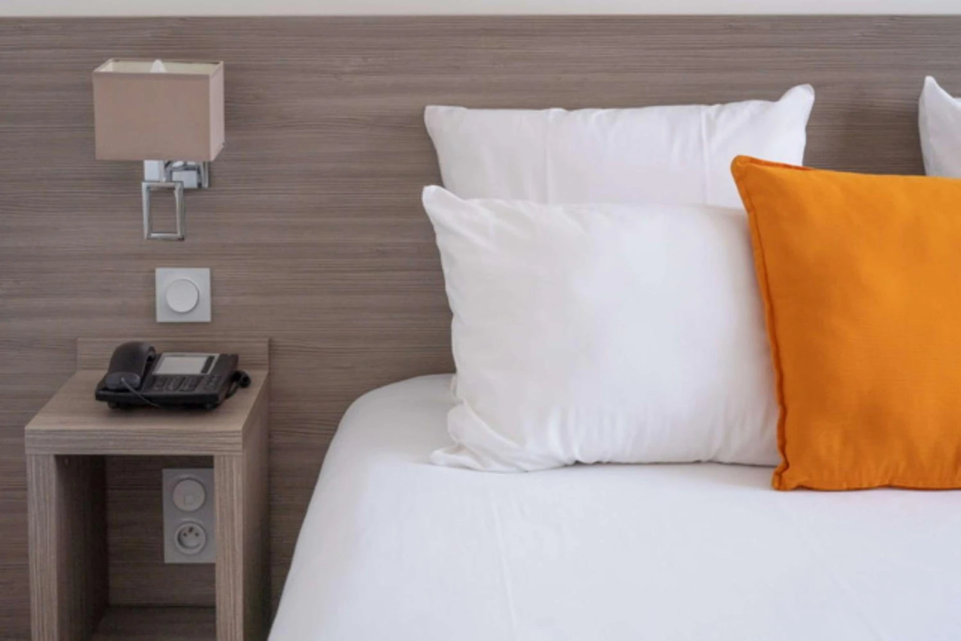 Chambre disponible pour un séminaire d'entreprise à Best Western Hôtel des Thermes - Balaruc les Bains Sète - Balaruc-les-Bains