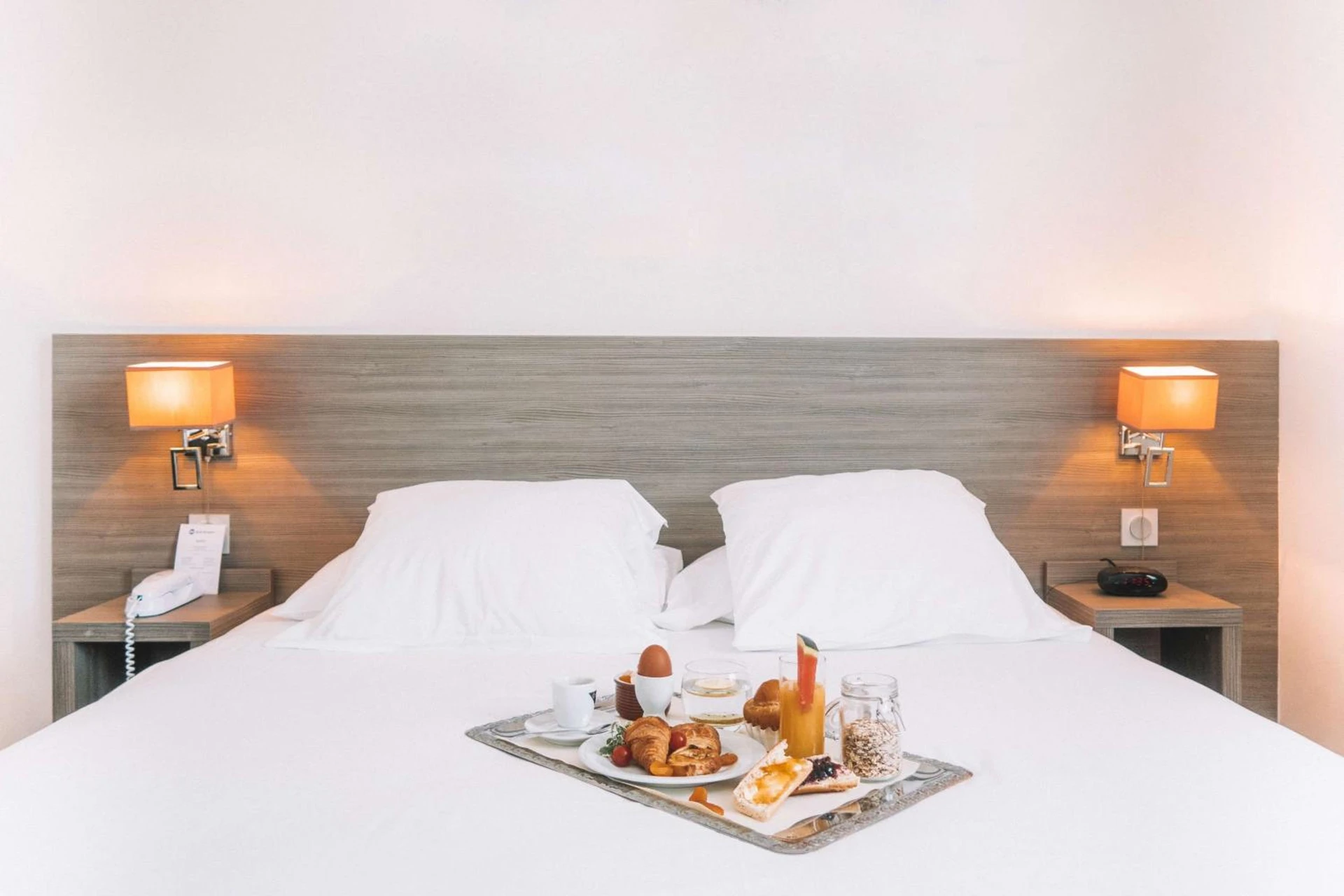 Chambre disponible pour un séminaire d'entreprise à Best Western Hôtel des Thermes - Balaruc les Bains Sète - Balaruc-les-Bains