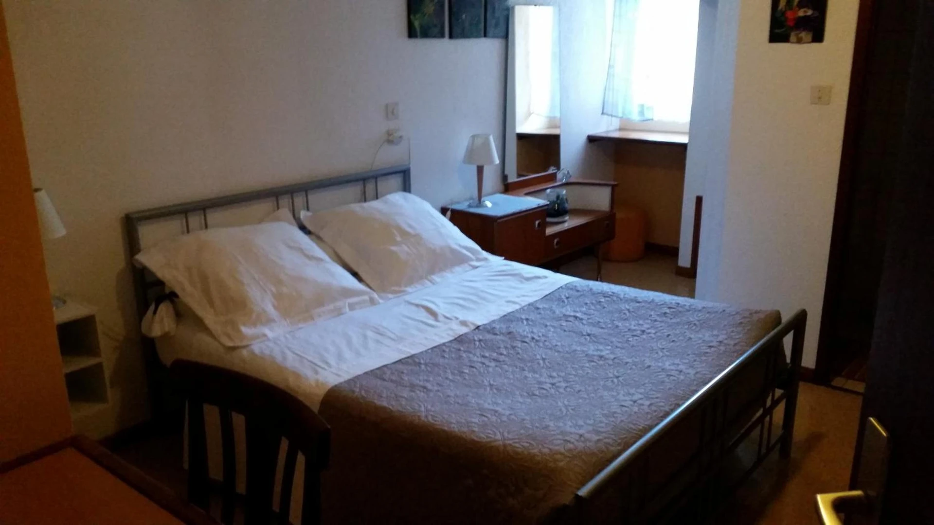 Magnifique chambre pour un séminaire d'entreprise à Hôtel des Touristes - Pierrefitte-Nestalas