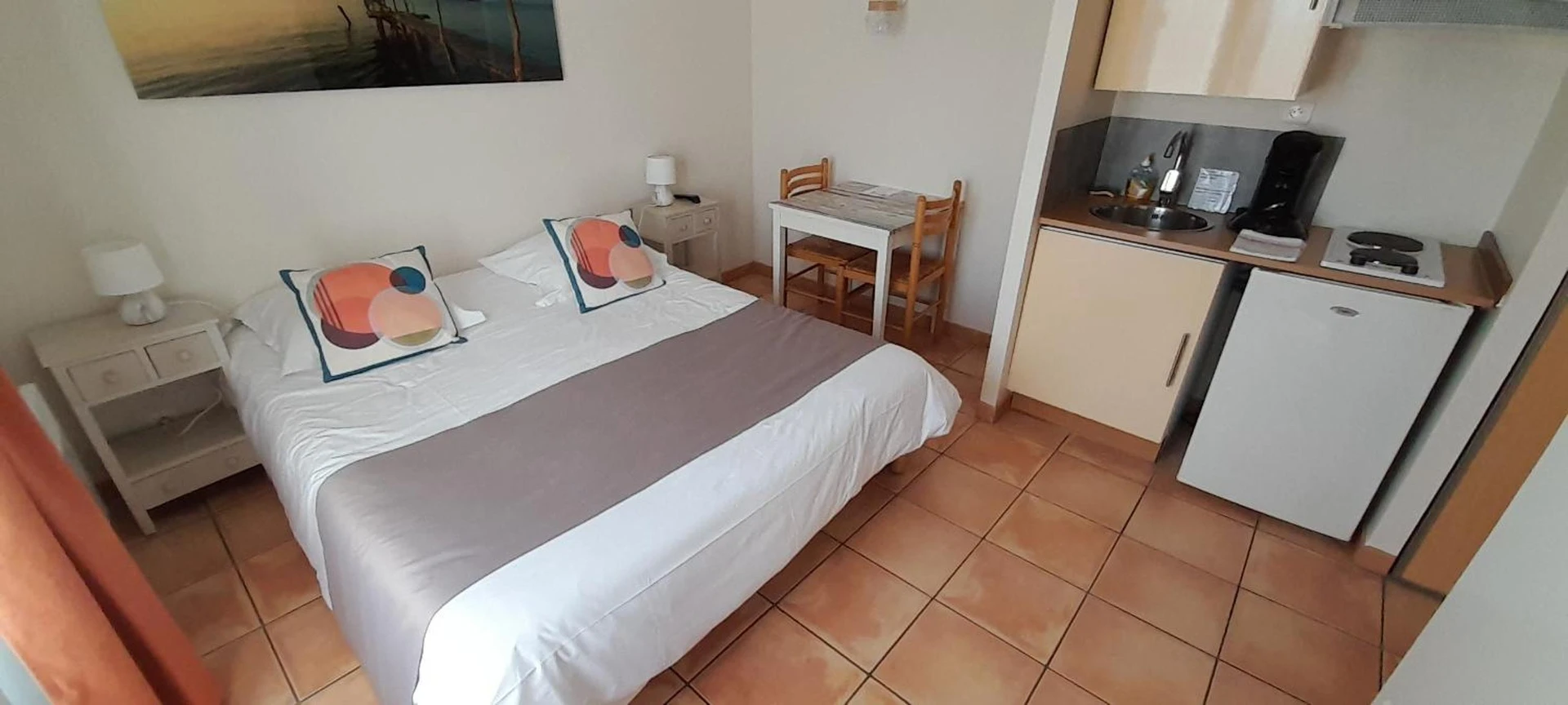 Chambre disponible pour un séminaire d'entreprise à Hôtel des Vignes - Juliénas