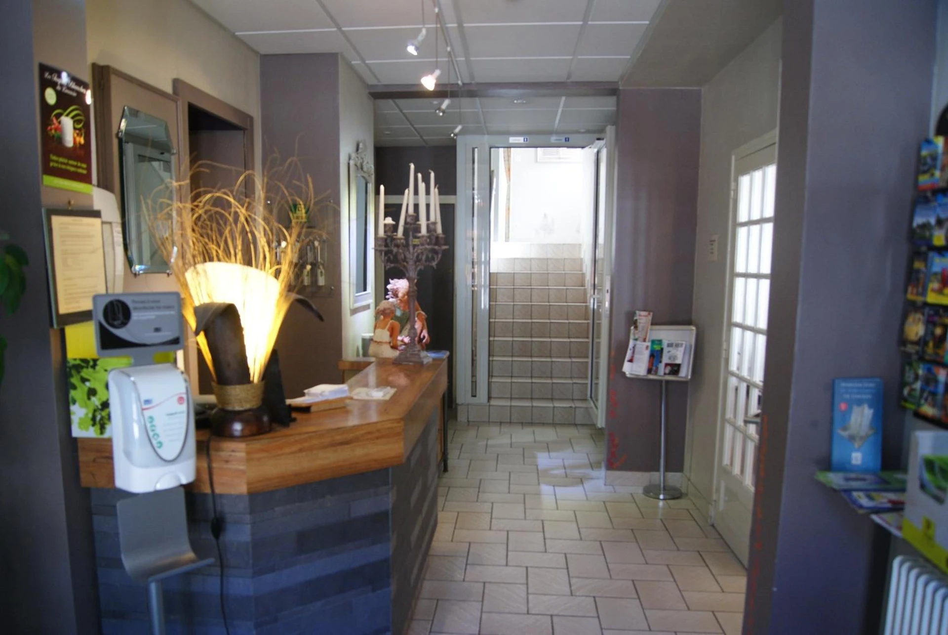 Organiser un séminaire d'entreprise : Logis Hotel Restaurant des Voyageurs à tarnac