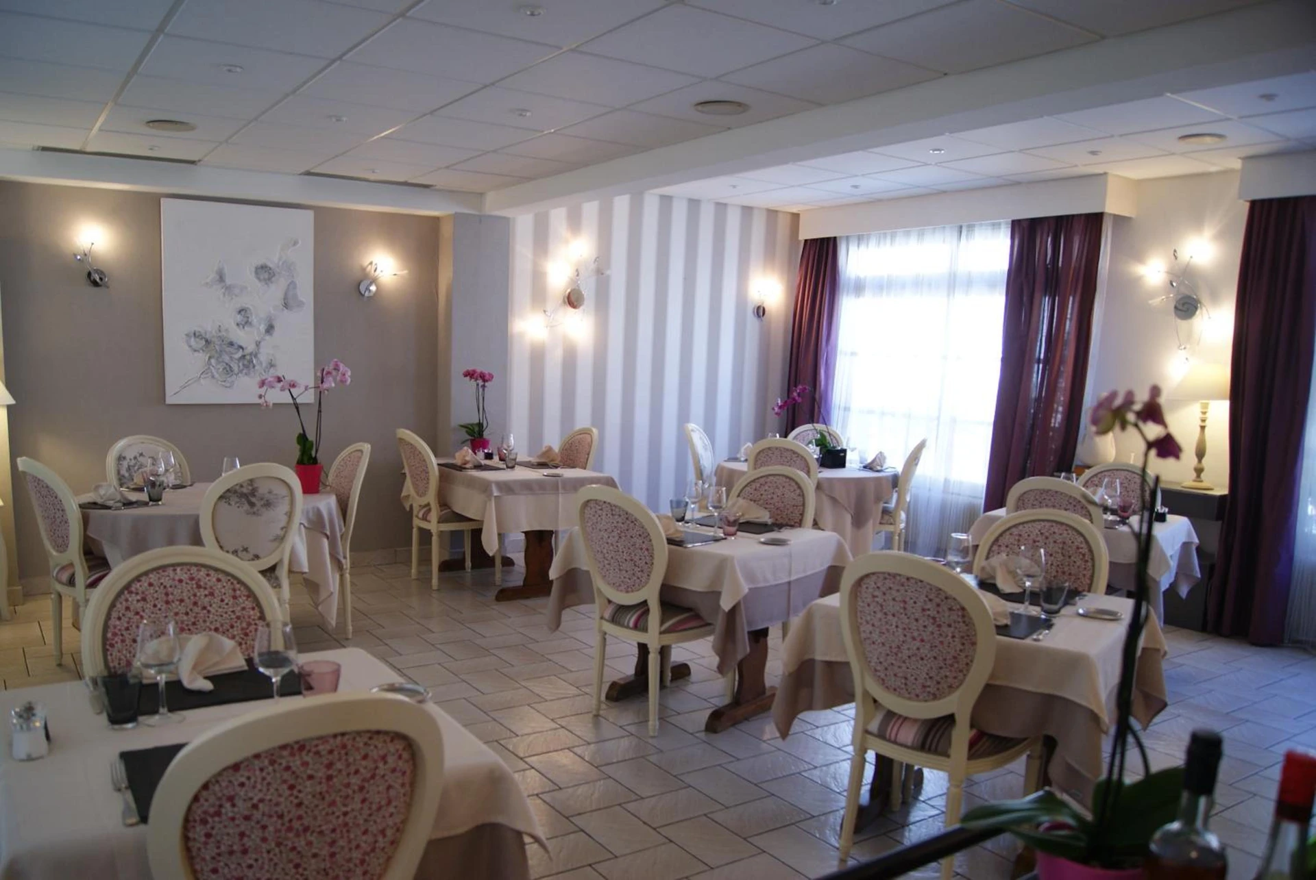 Organiser un séminaire d'entreprise : Logis Hotel Restaurant des Voyageurs à tarnac