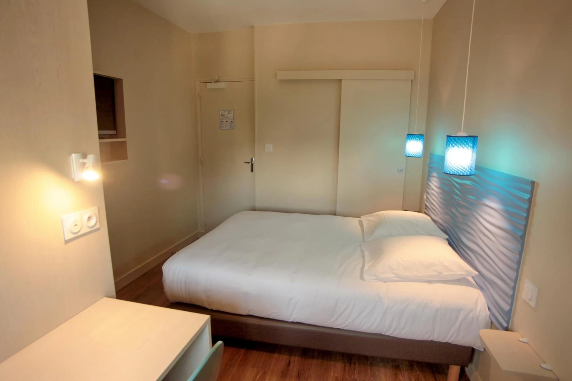 Magnifique chambre pour un séminaire d'entreprise à Hôtel - Restaurant des Voyageurs - Ambazac