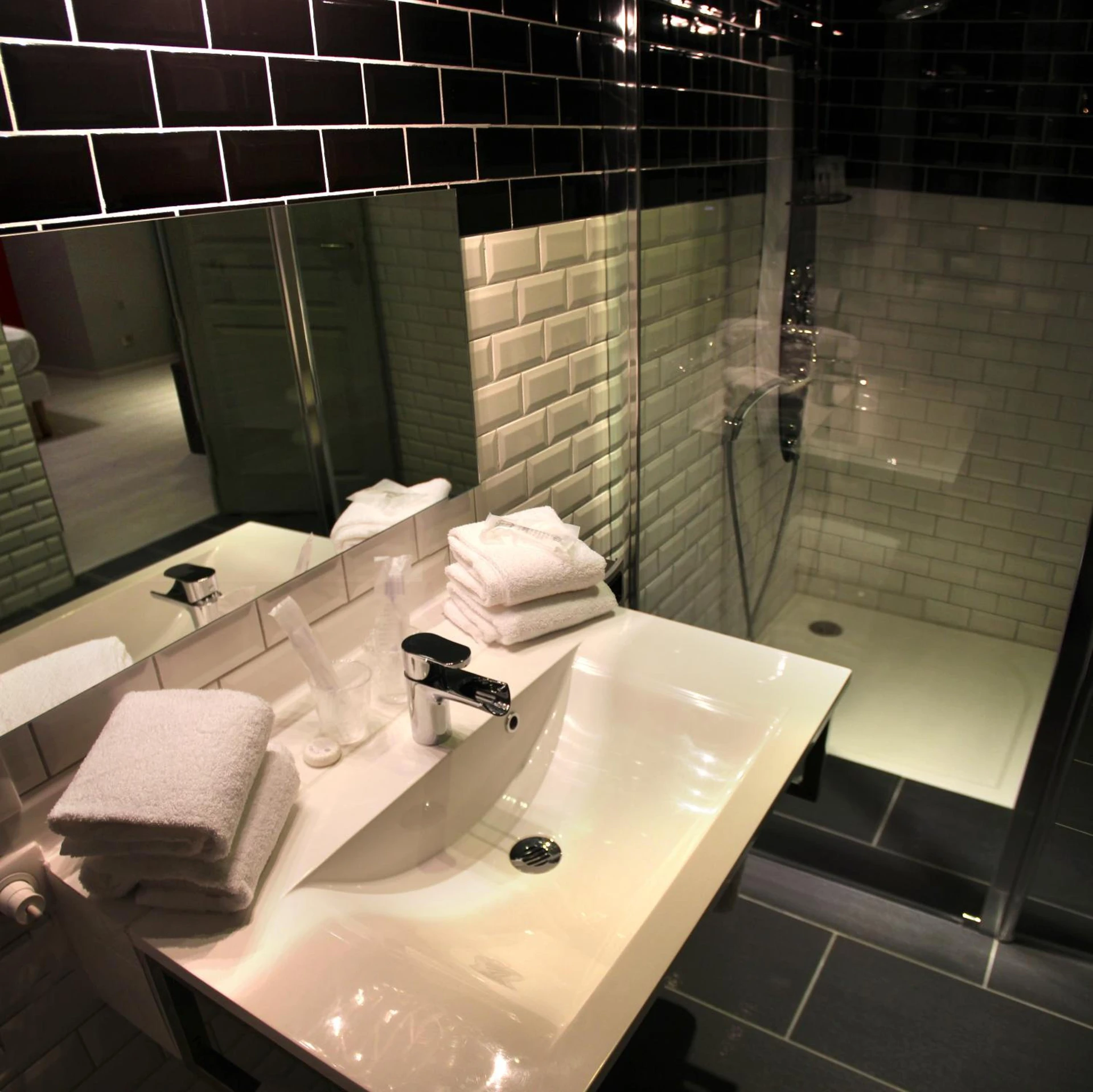 Chambre disponible pour un séminaire d'entreprise à Hotel-Restaurant des Voyageurs - Le Cheylard