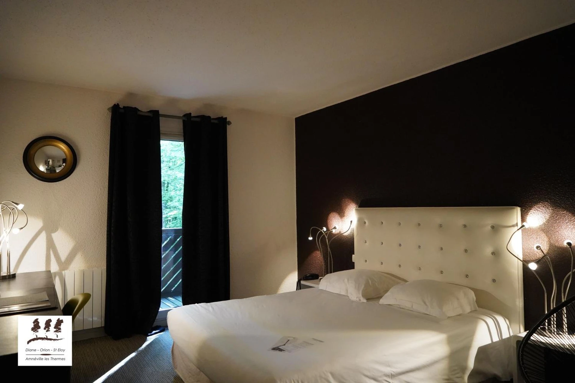 Magnifique chambre pour un séminaire d'entreprise à Enzo Hôtels Diane - Logis Amnéville - Amnéville