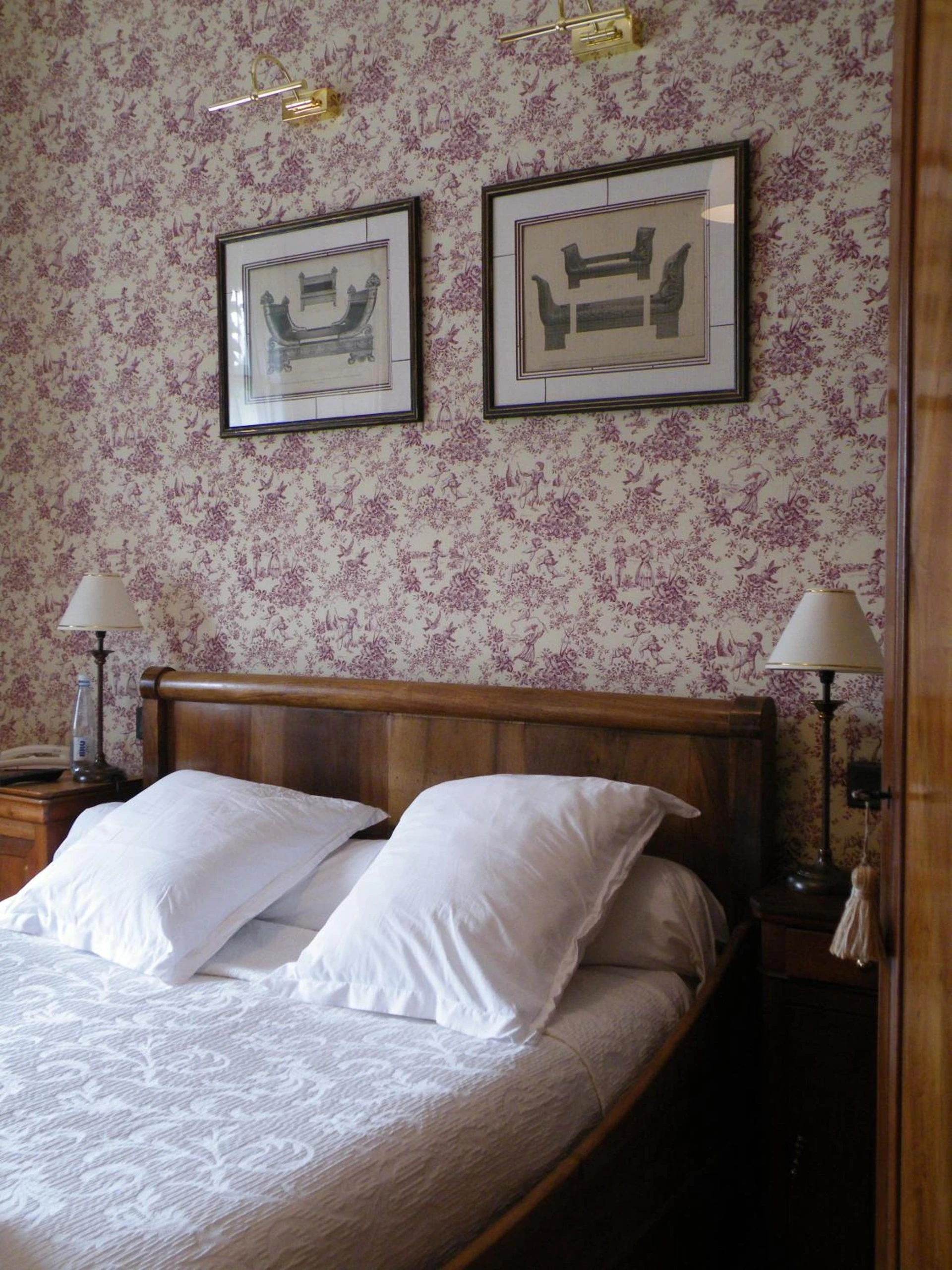 Chambre disponible pour un séminaire d'entreprise à Hôtel Diderot - Chinon