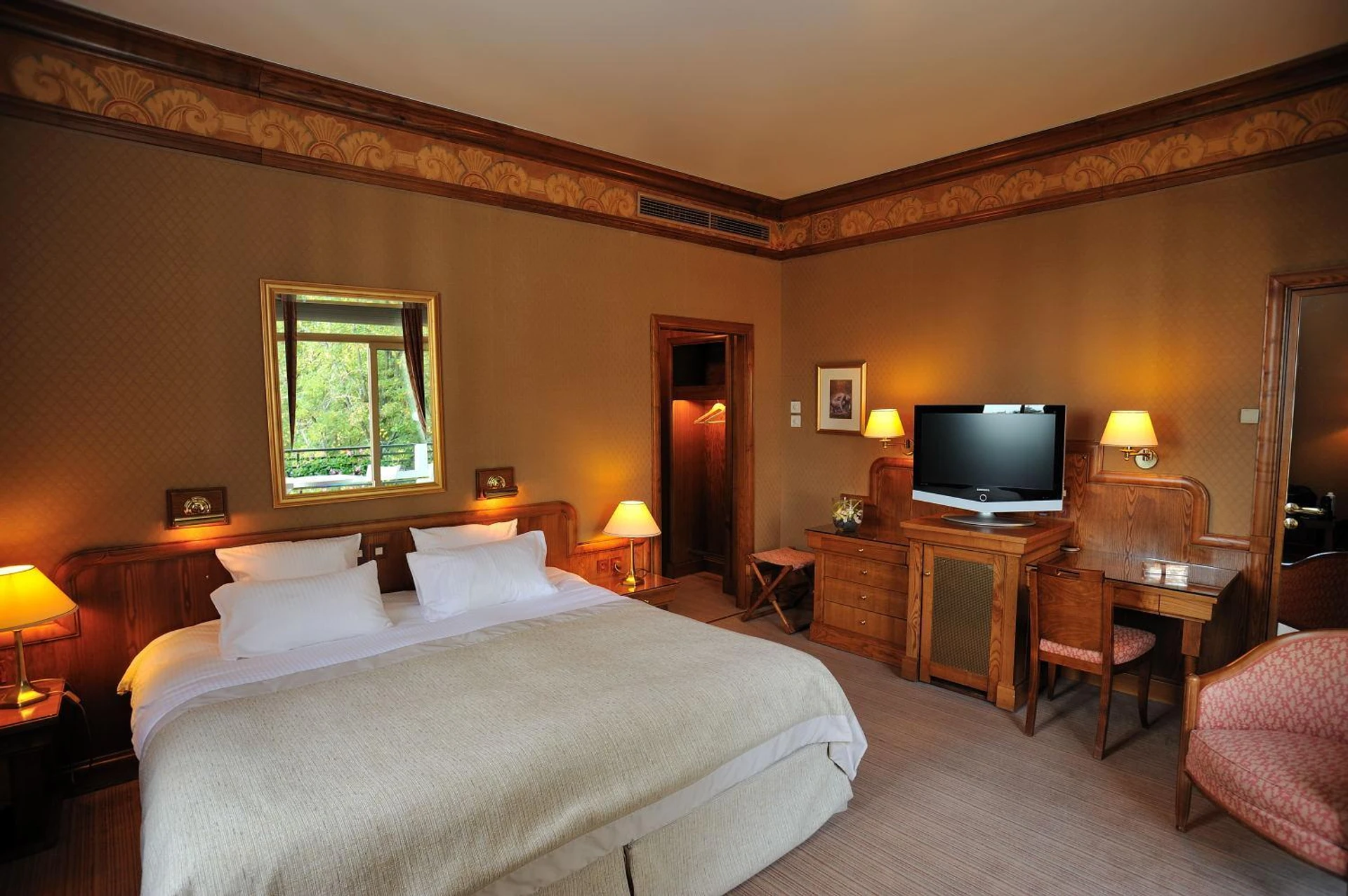 Chambre disponible pour un séminaire d'entreprise à Le Grand Hôtel - Domaine De Divonne - Divonne-les-Bains