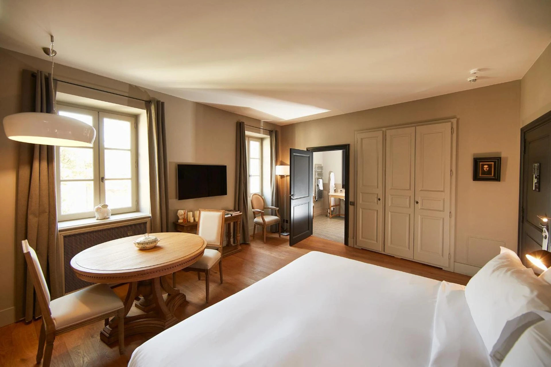 Magnifique chambre pour un séminaire d'entreprise à Domaine de Fontenille - Lauris