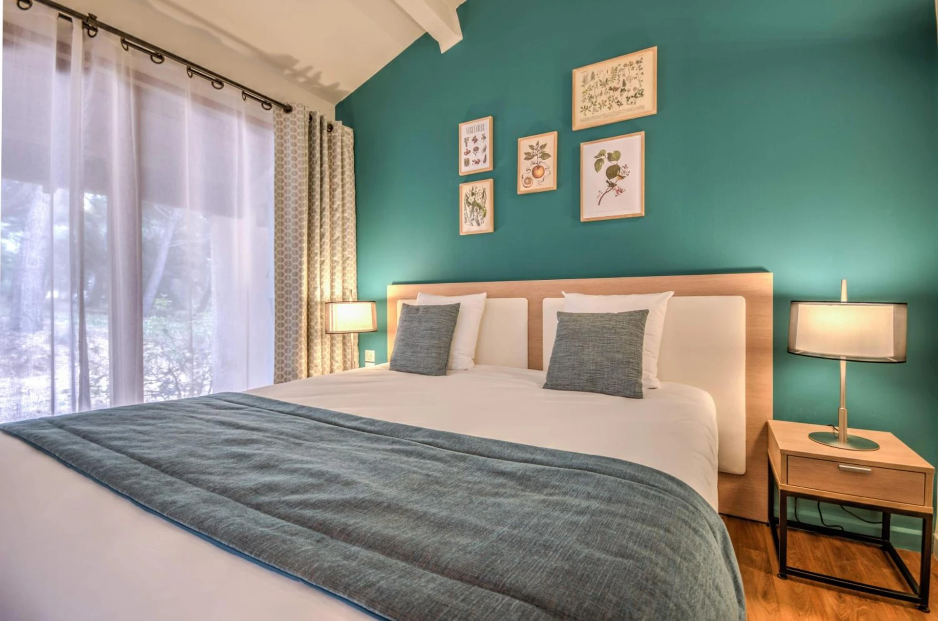 Magnifique chambre pour un séminaire d'entreprise à Best Western Domaine de Roquerousse - Salon-de-Provence