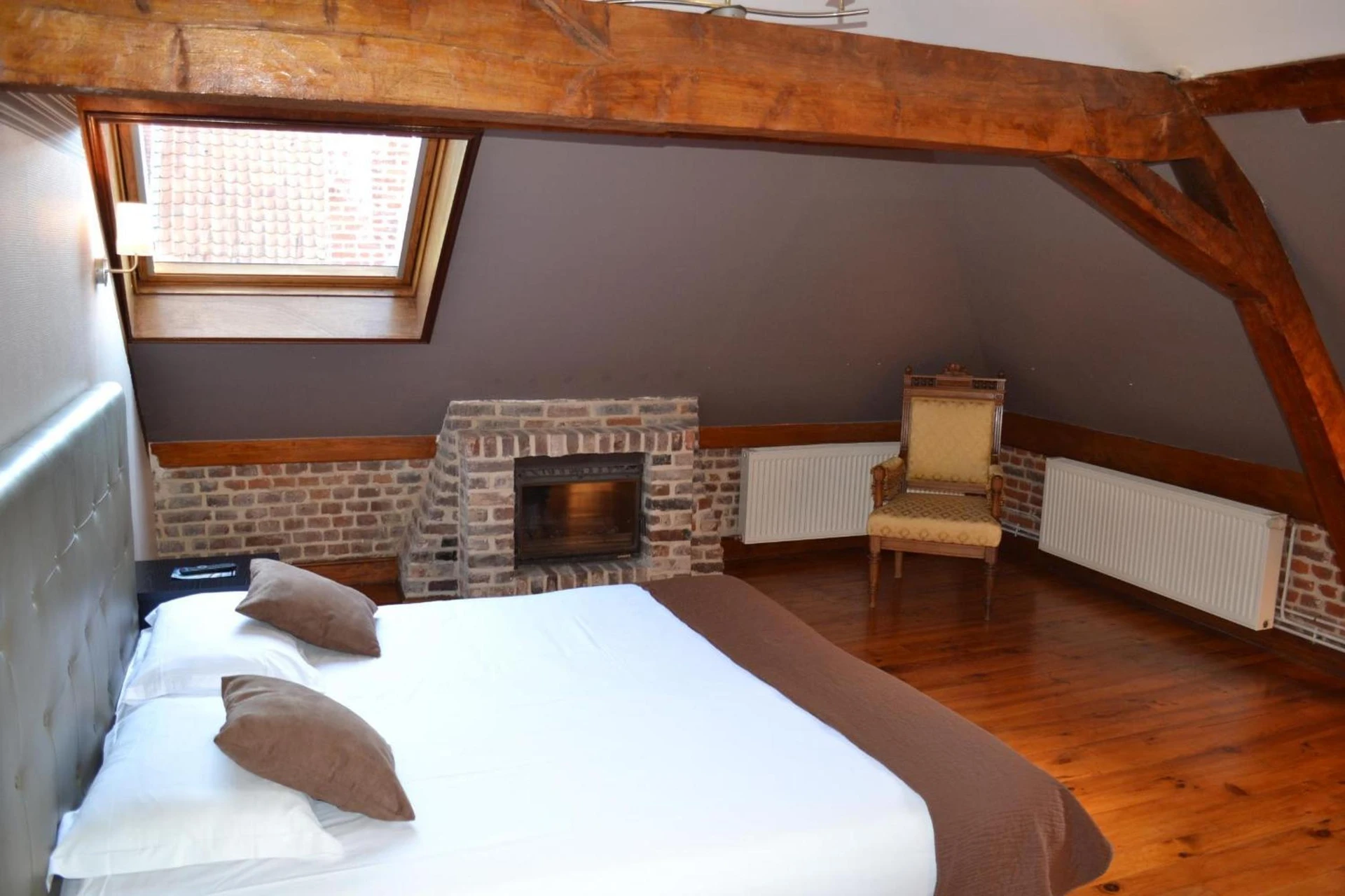 Magnifique chambre pour un séminaire d'entreprise à Le Domaine des Cigognes - Ennevelin