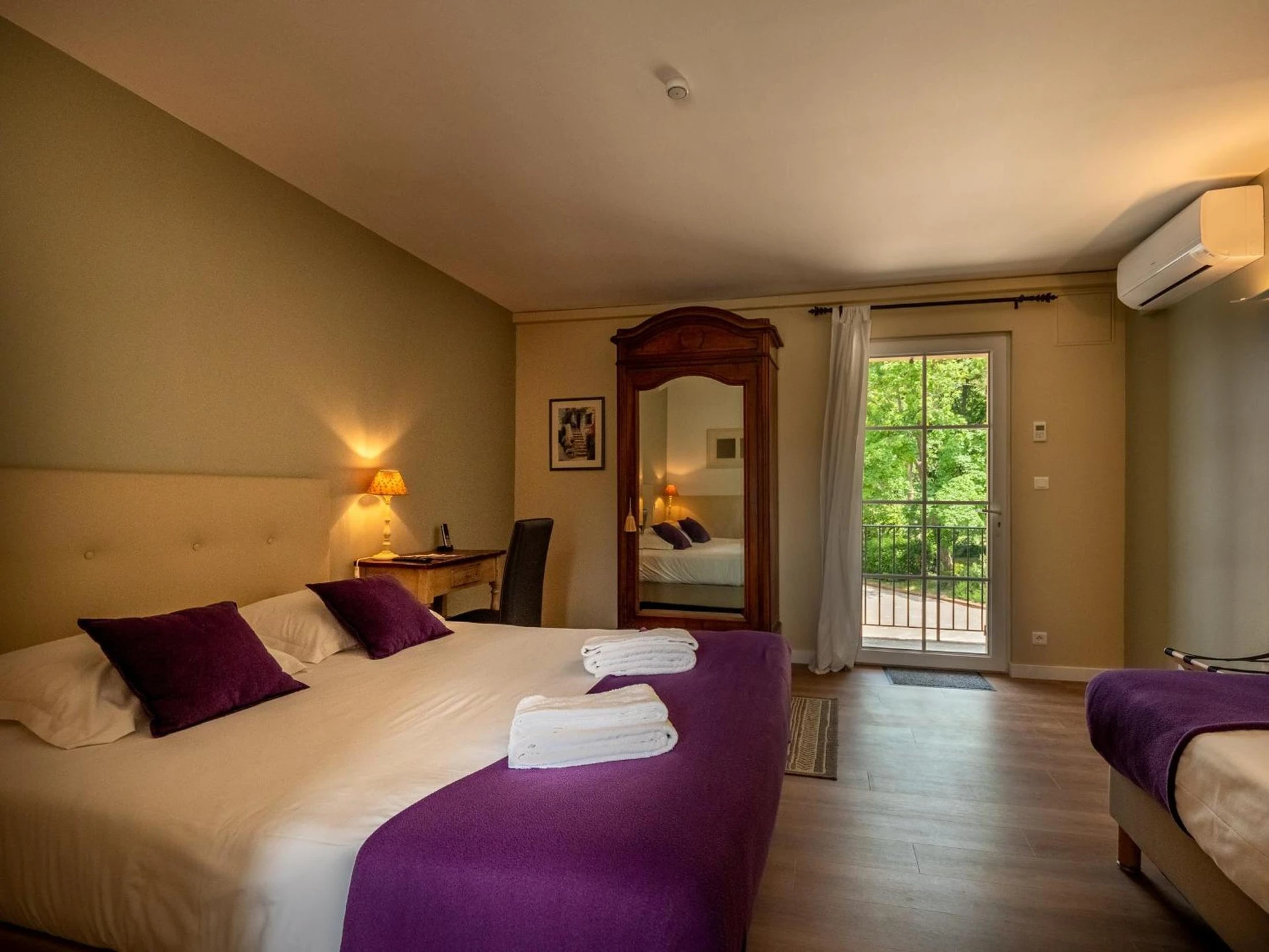 Chambre disponible pour un séminaire d'entreprise à Hôtel & SPA Ventoux Provence "Domaine des Tilleuls" - Malaucène