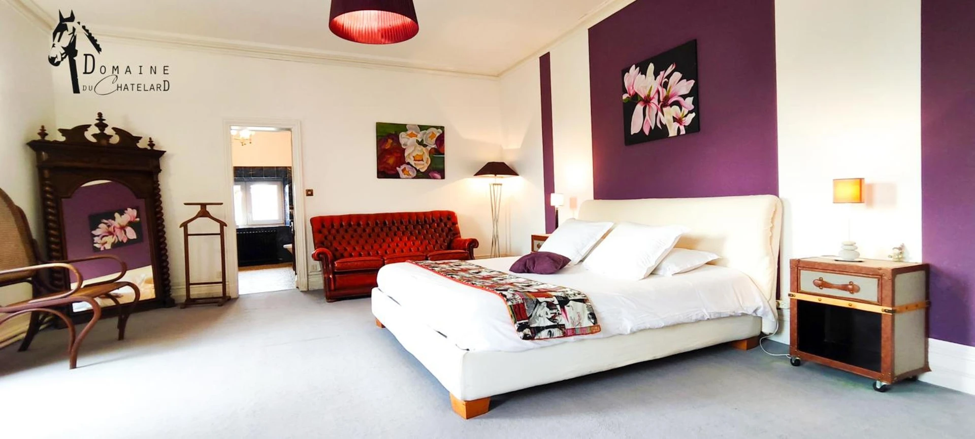 Magnifique chambre pour un séminaire d'entreprise à Logis Hotels Domaine du Châtelard - Dirac