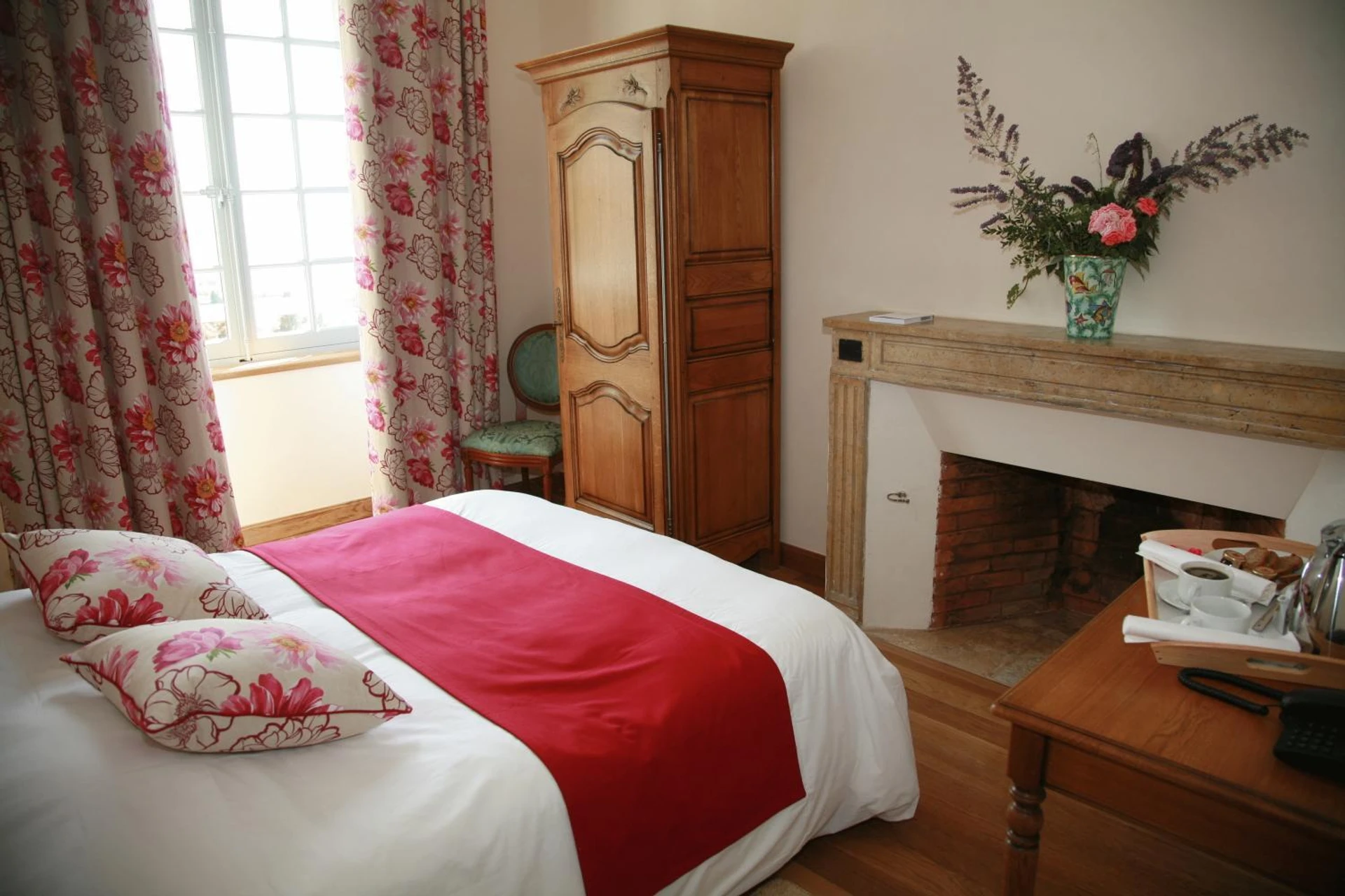 Chambre disponible pour un séminaire d'entreprise à Domaine Saint-Roch Hotel Spa - Salzuit
